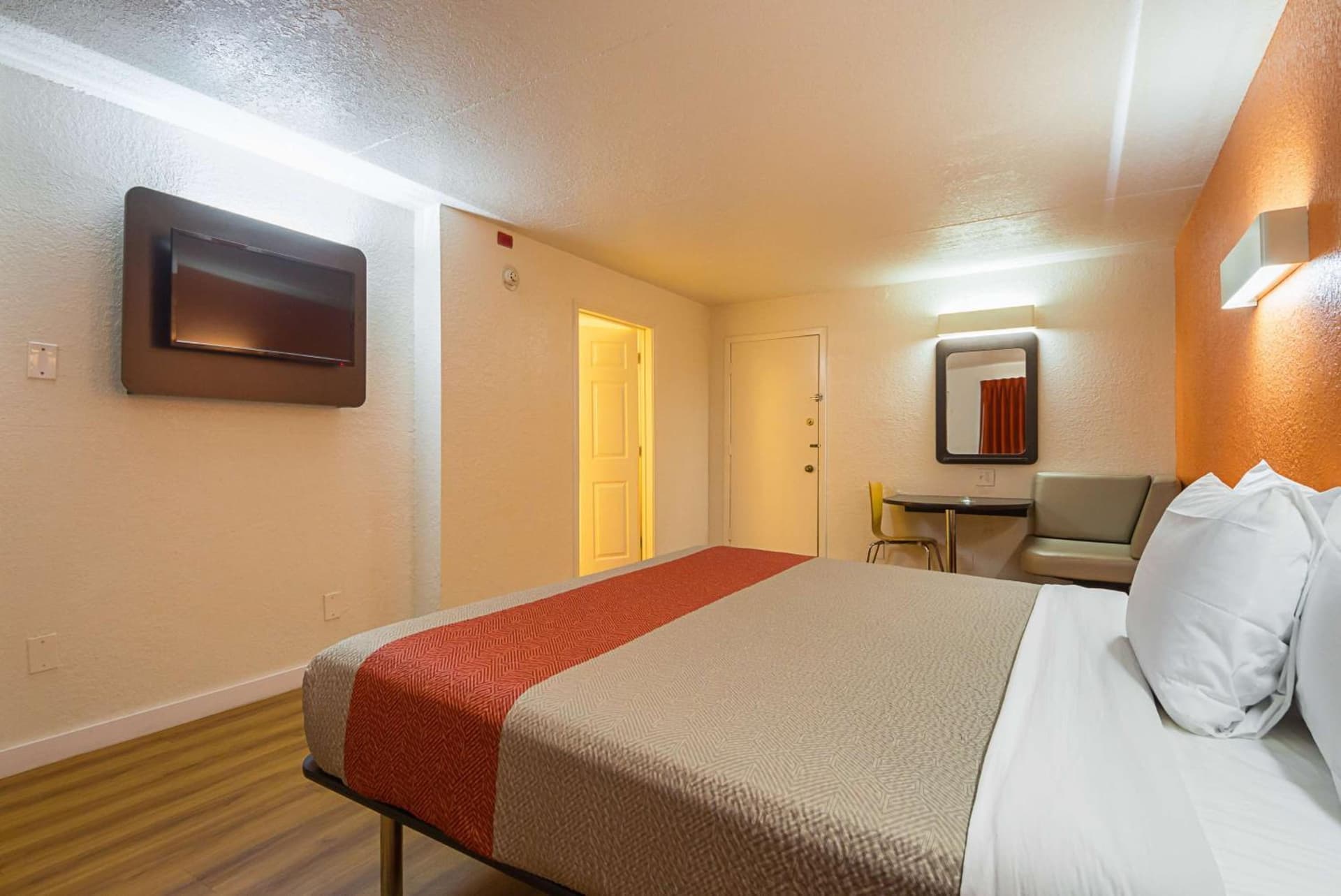 Motel 6-Garland, TX - Northeast Dallas gallery photo in Garland, TX — image 17