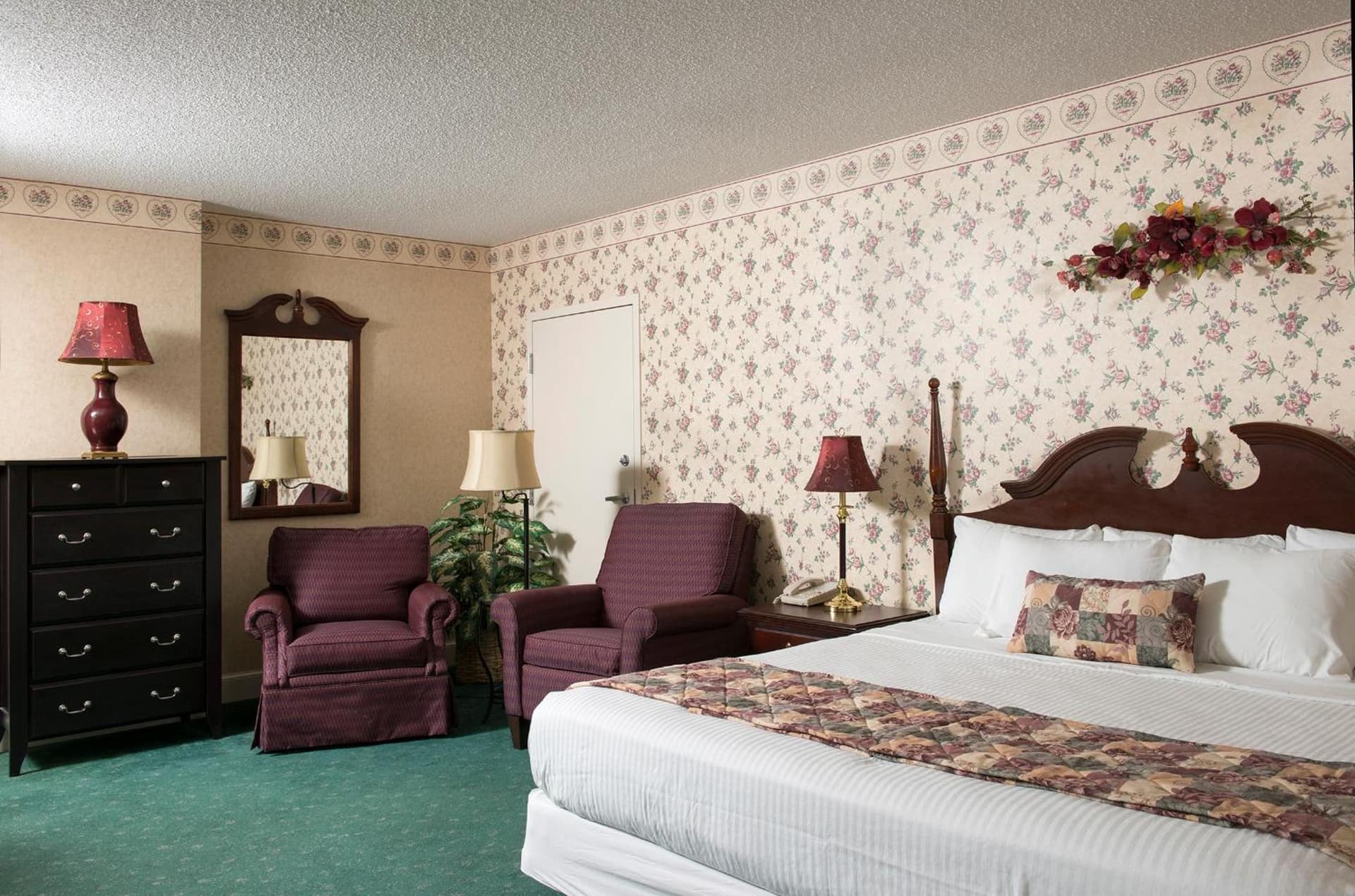 Bird-in-Hand Family Inn gallery photo in Bird in Hand, PA — image 25