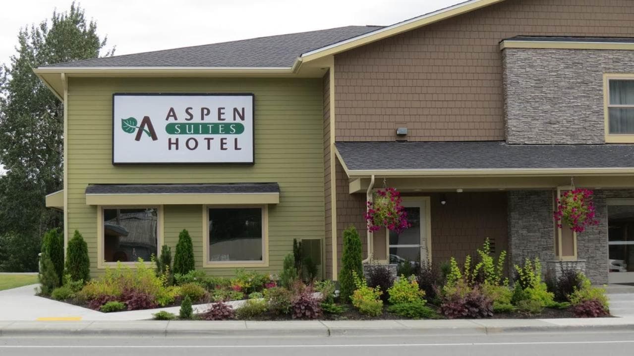 Aspen Suites Hotel Haines featured exterior or lobby in Haines, AK — similar hotel