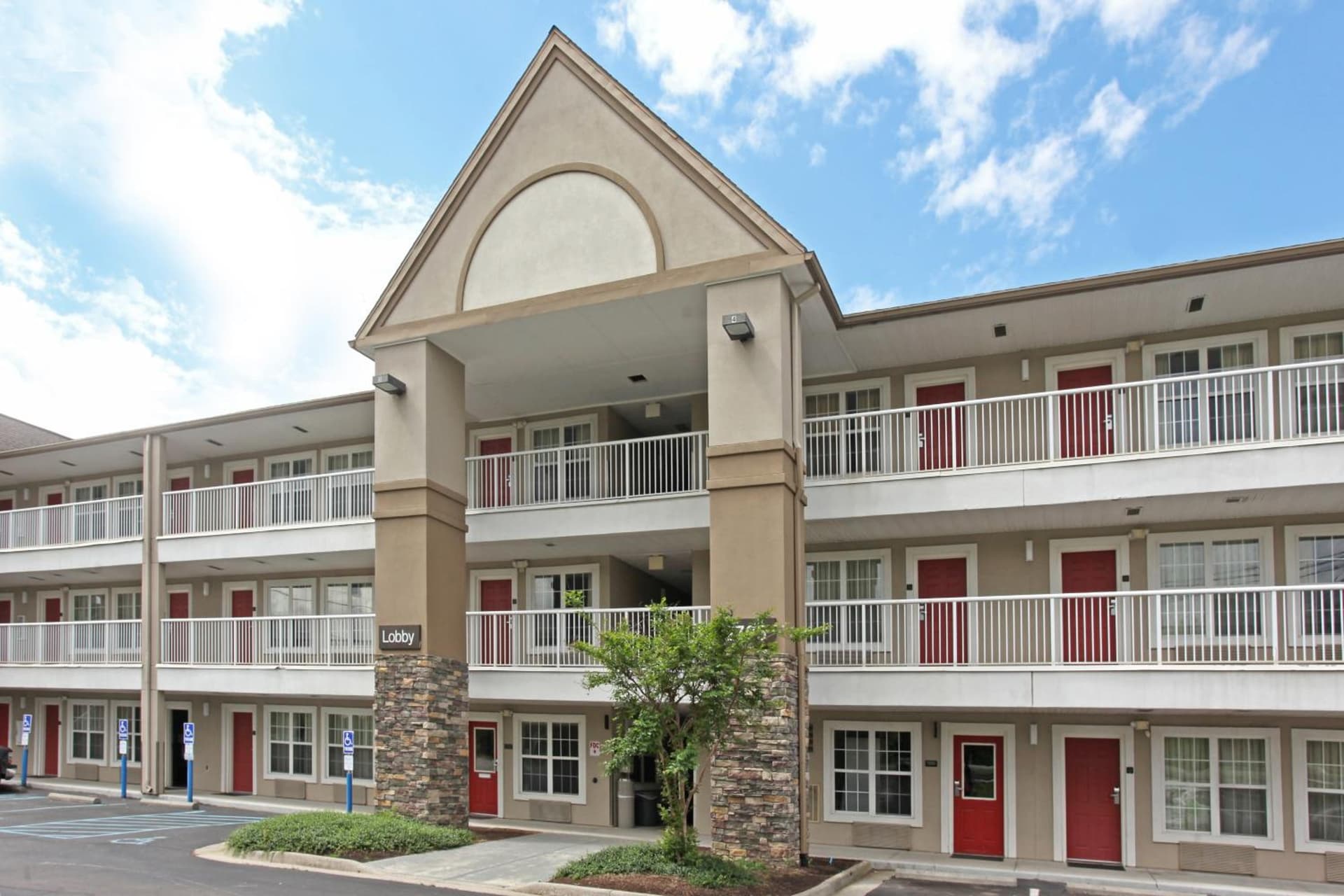 Extended Stay America Select Suites - Roanoke - Airport gallery photo in Roanoke, VA — image 14