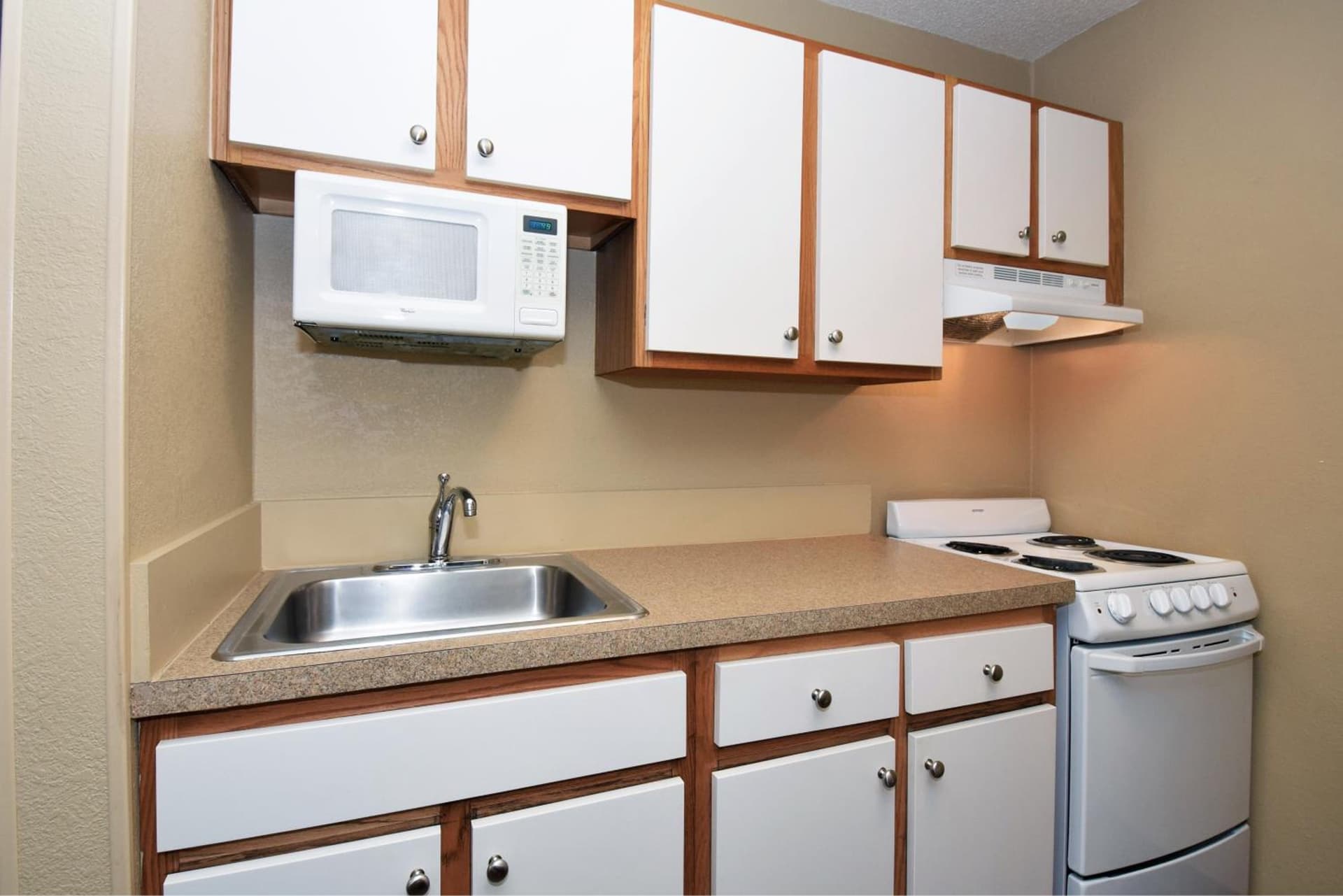 Extended Stay America Select Suites - Detroit - Warren gallery photo in Warren, MI — image 21