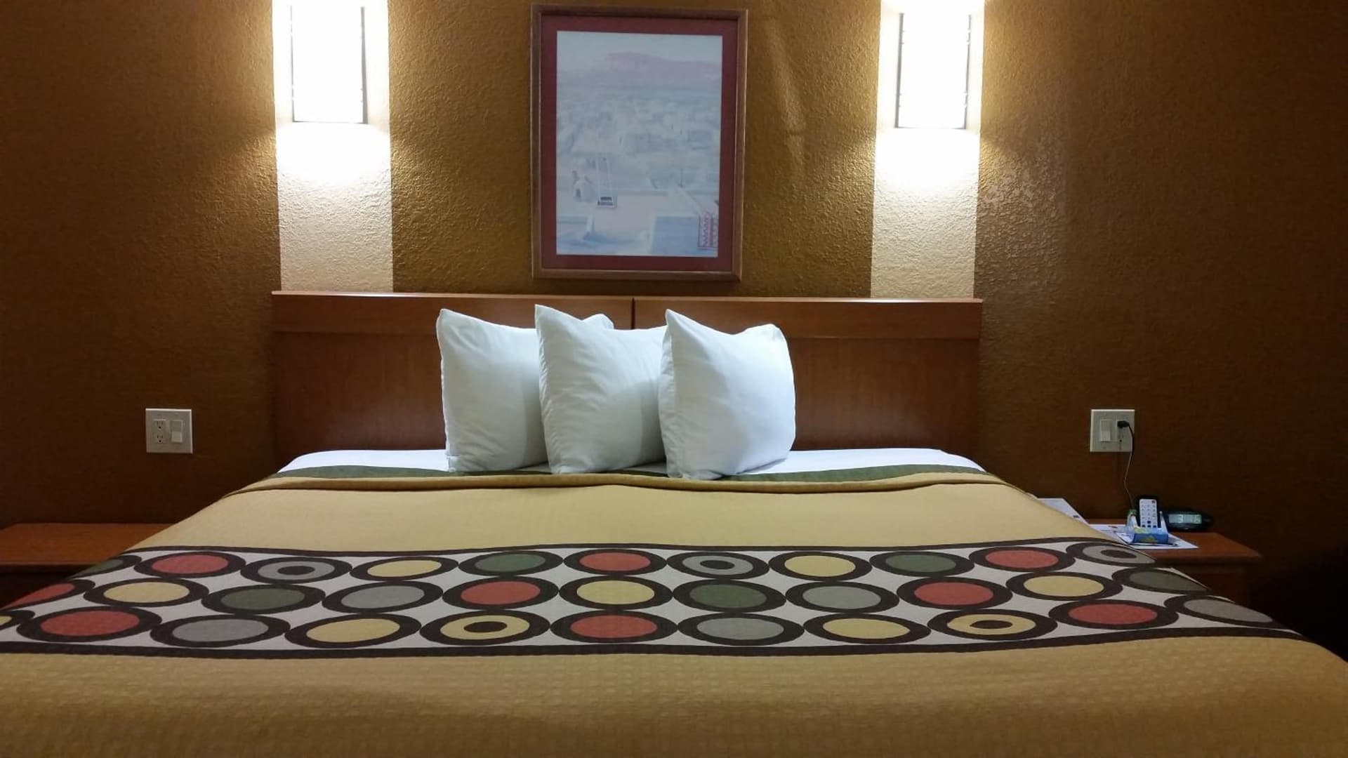 Super 8 by Wyndham Waco/Mall area TX gallery photo in Waco, TX — image 4