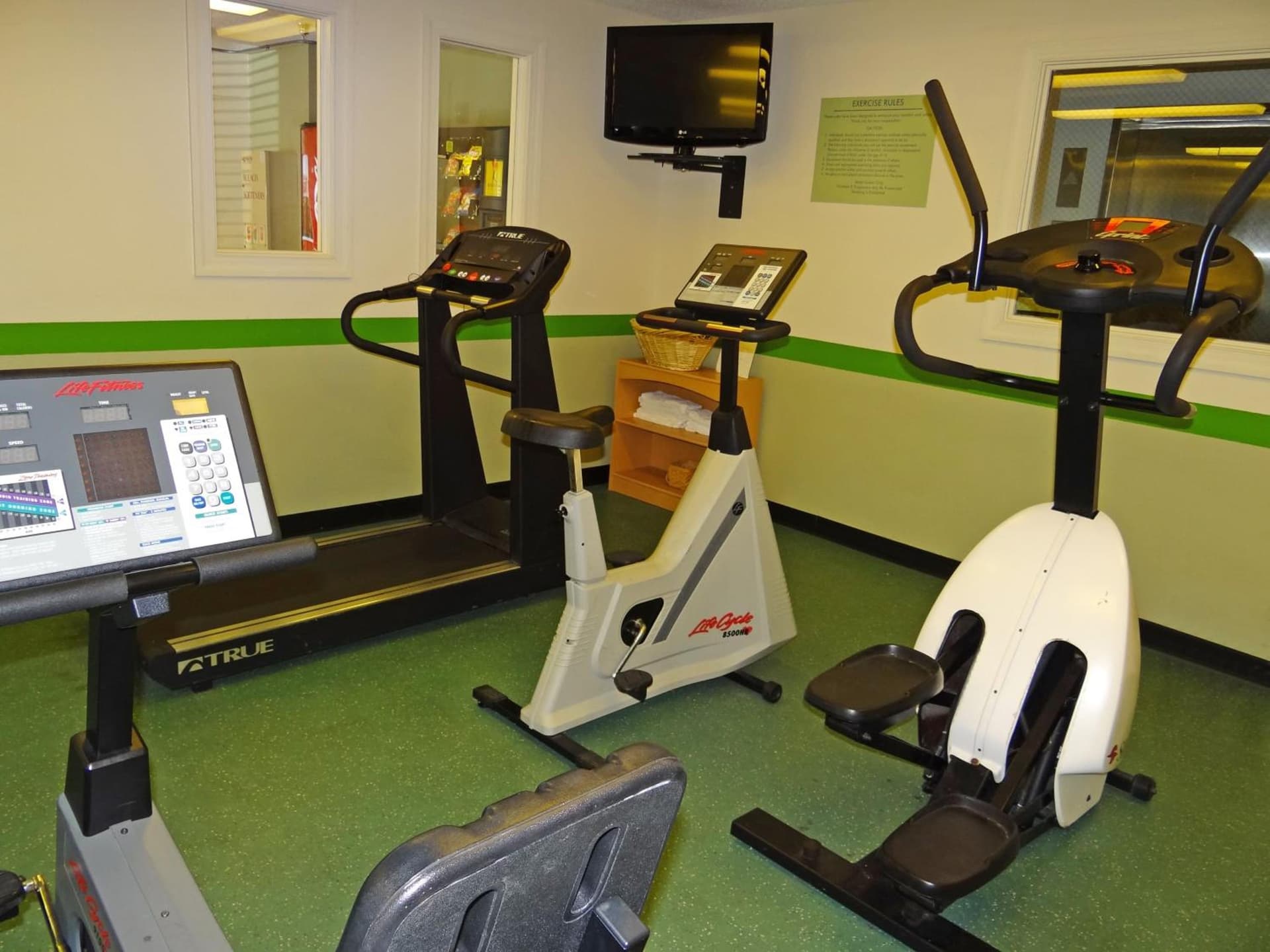 Extended Stay America Select Suites - Raleigh - Cary - Regency Parkway South gallery photo in Cary, NC — image 31