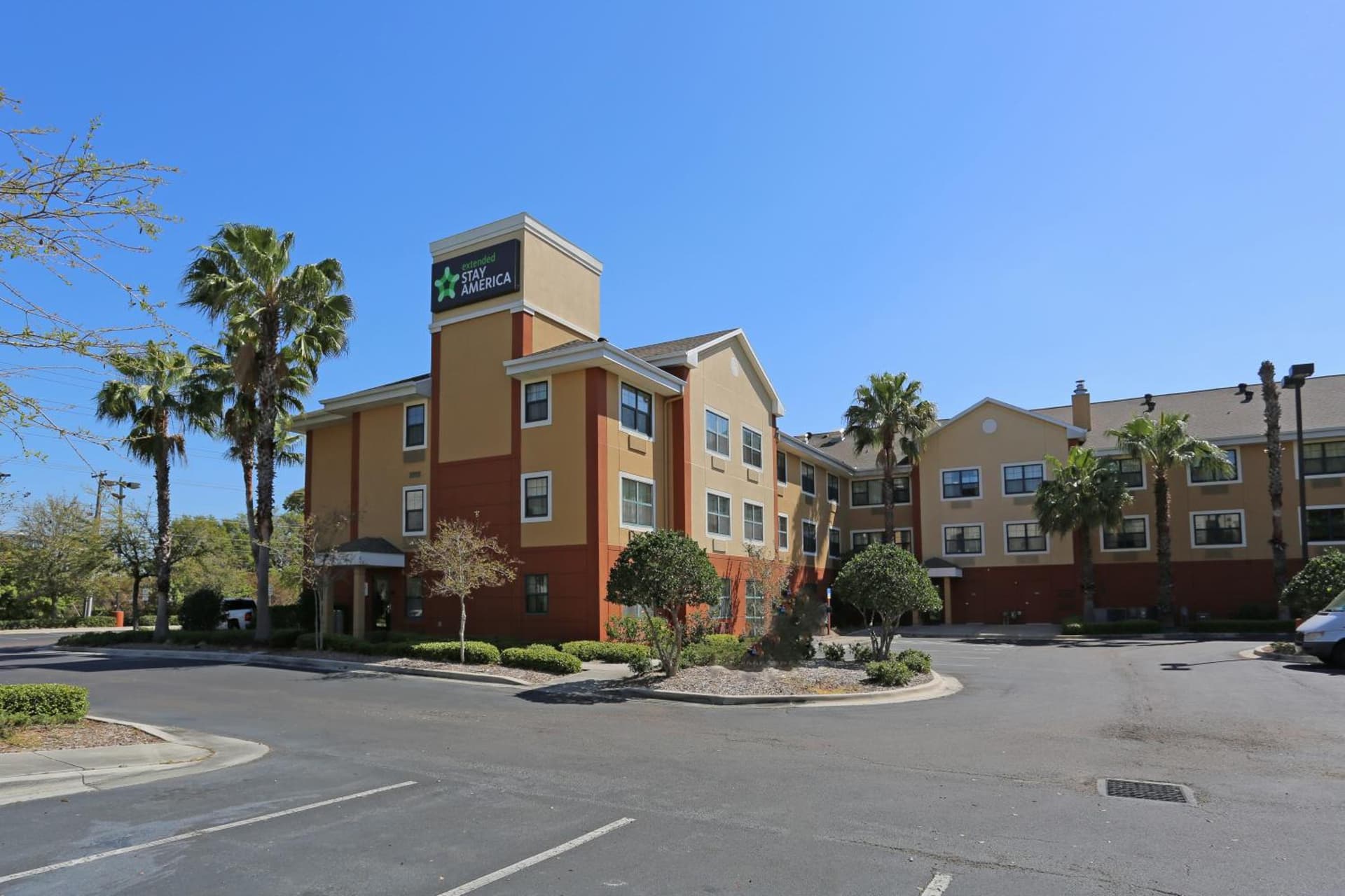 Extended Stay America Suites - Tampa - Airport - Spruce Street featured exterior or lobby in Tampa, FL — similar hotel