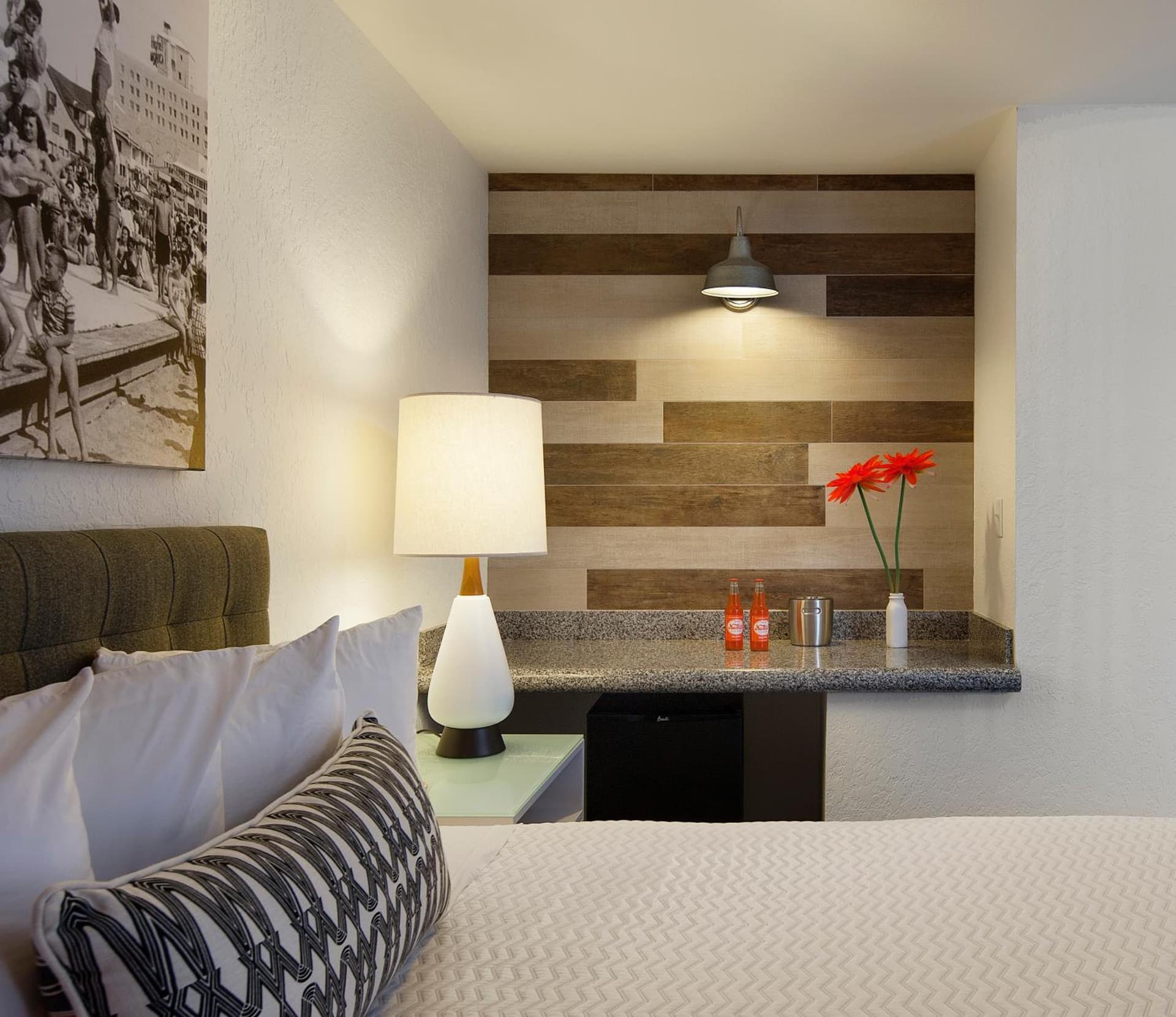 Inn at Venice Beach property views in Los Angeles, CA — gallery photo 3