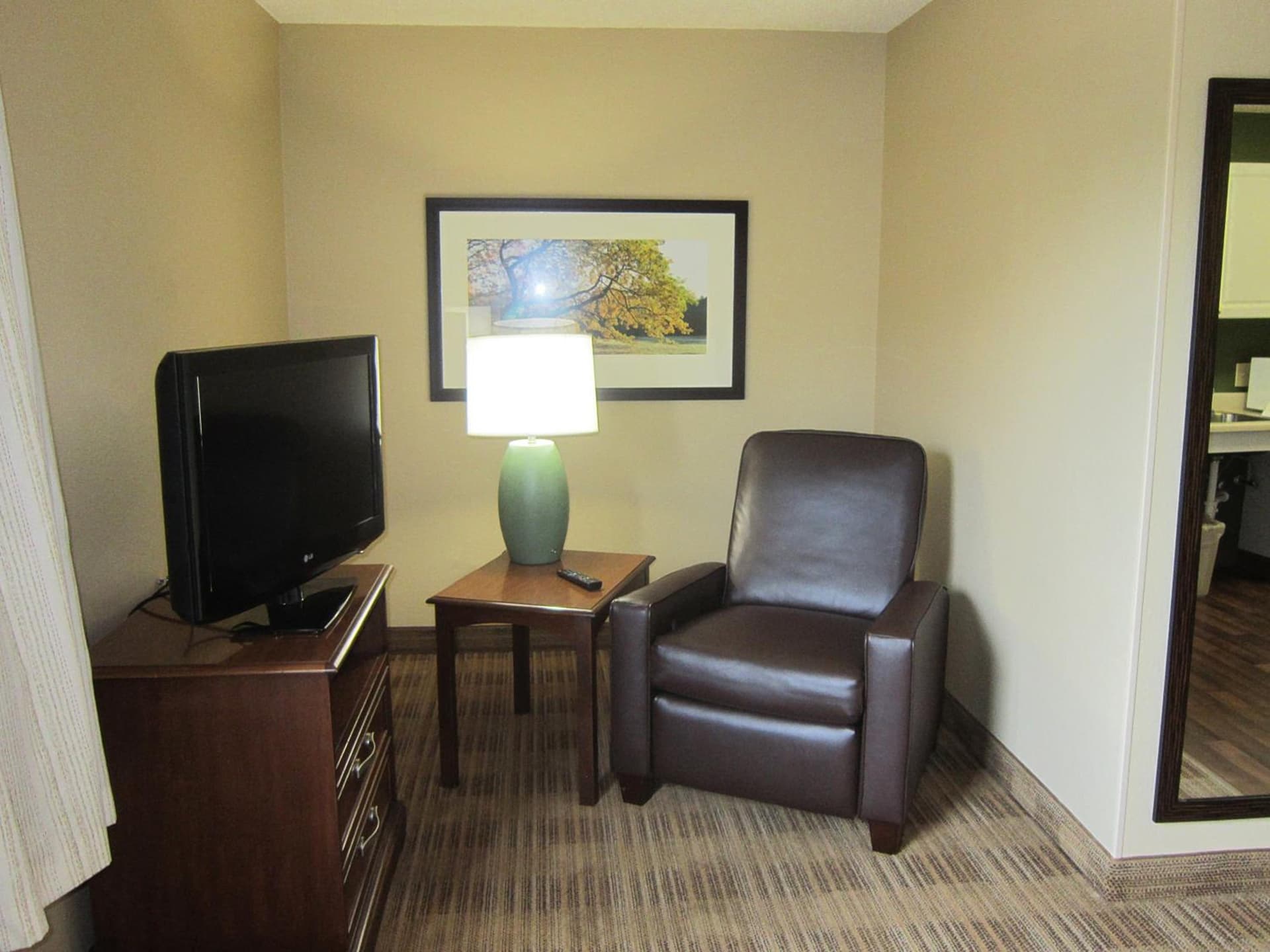 Extended Stay America Suites - Fayetteville - Fort Bragg gallery photo in Fayetteville, NC — image 32