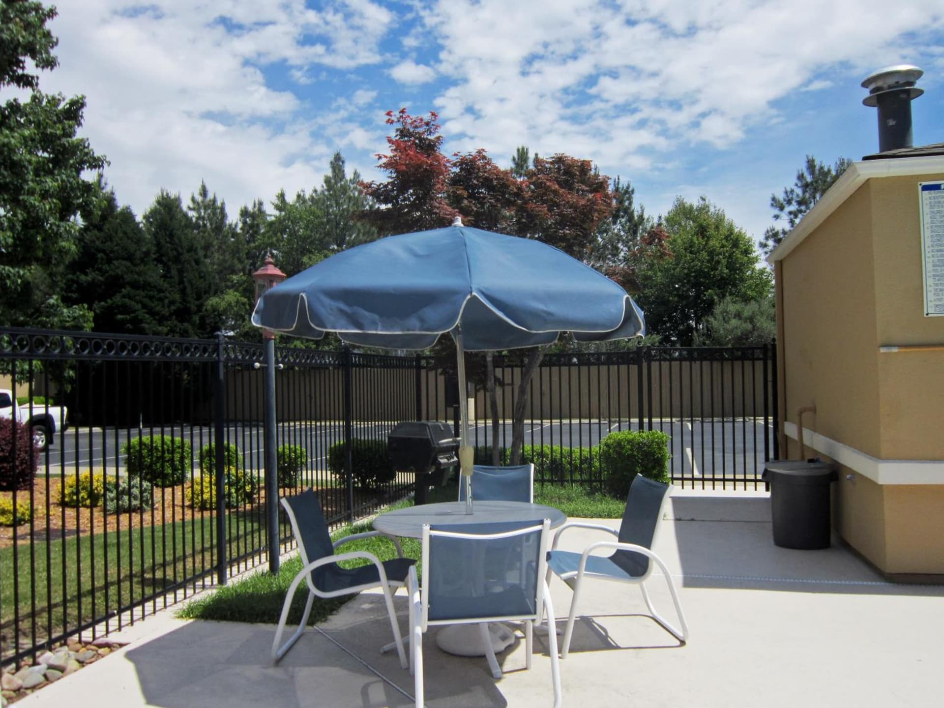 Extended Stay America Suites - Fayetteville - Fort Bragg property views in Fayetteville, NC — gallery photo 3