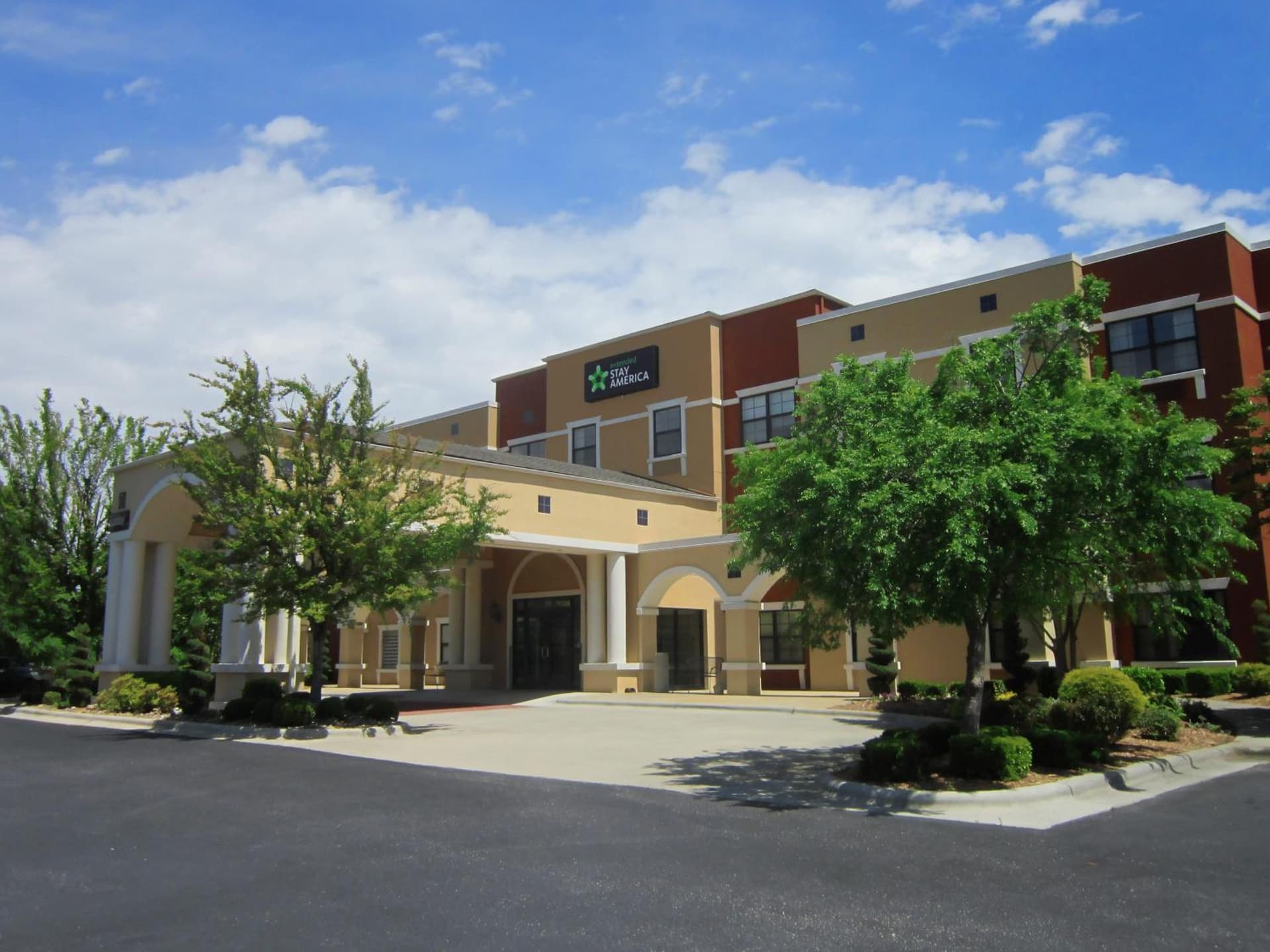 Extended Stay America Suites - Fayetteville - Fort Bragg gallery photo in Fayetteville, NC — image 27