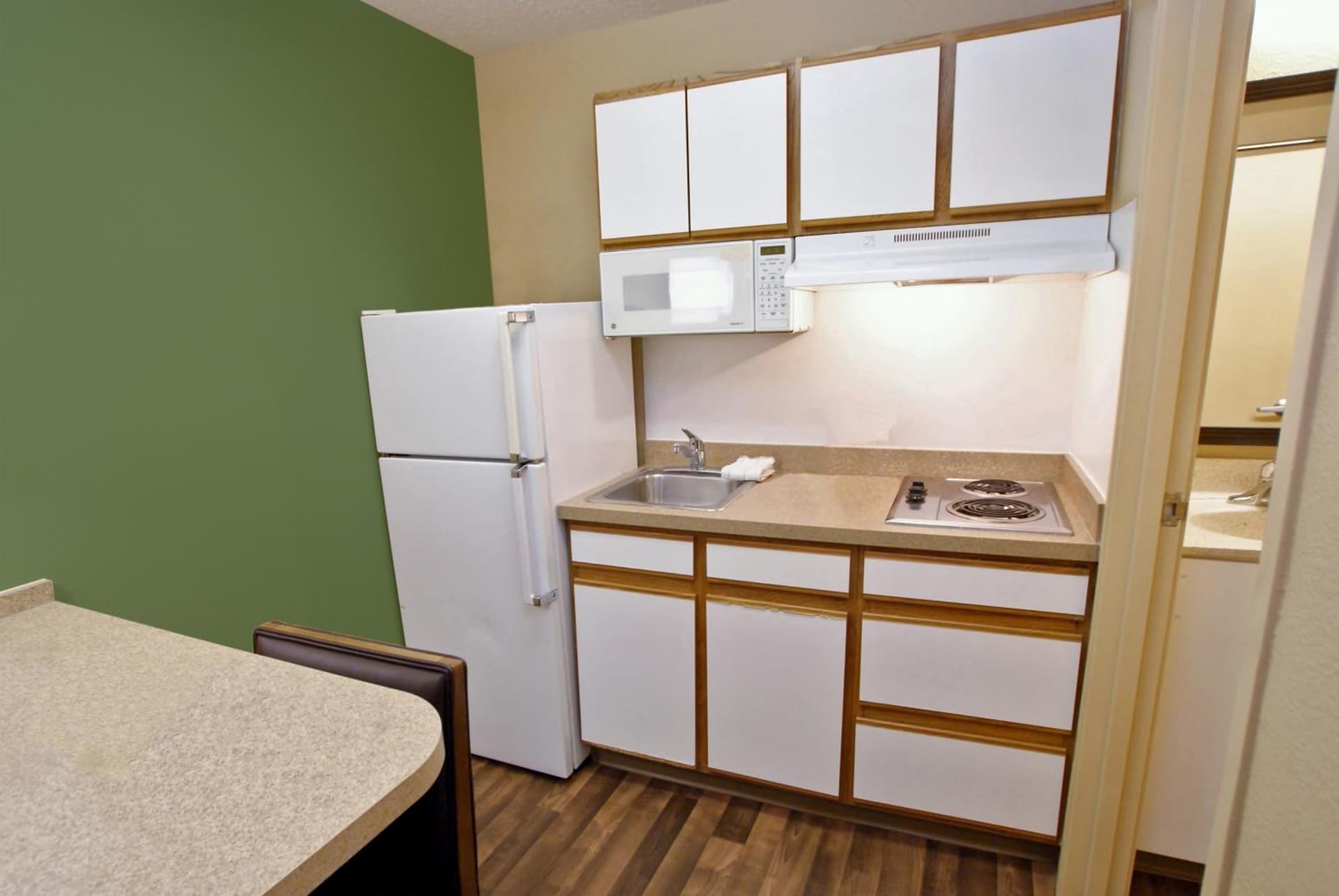 Extended Stay America Suites - Fort Lauderdale - Davie gallery photo in Davie, FL — image 32