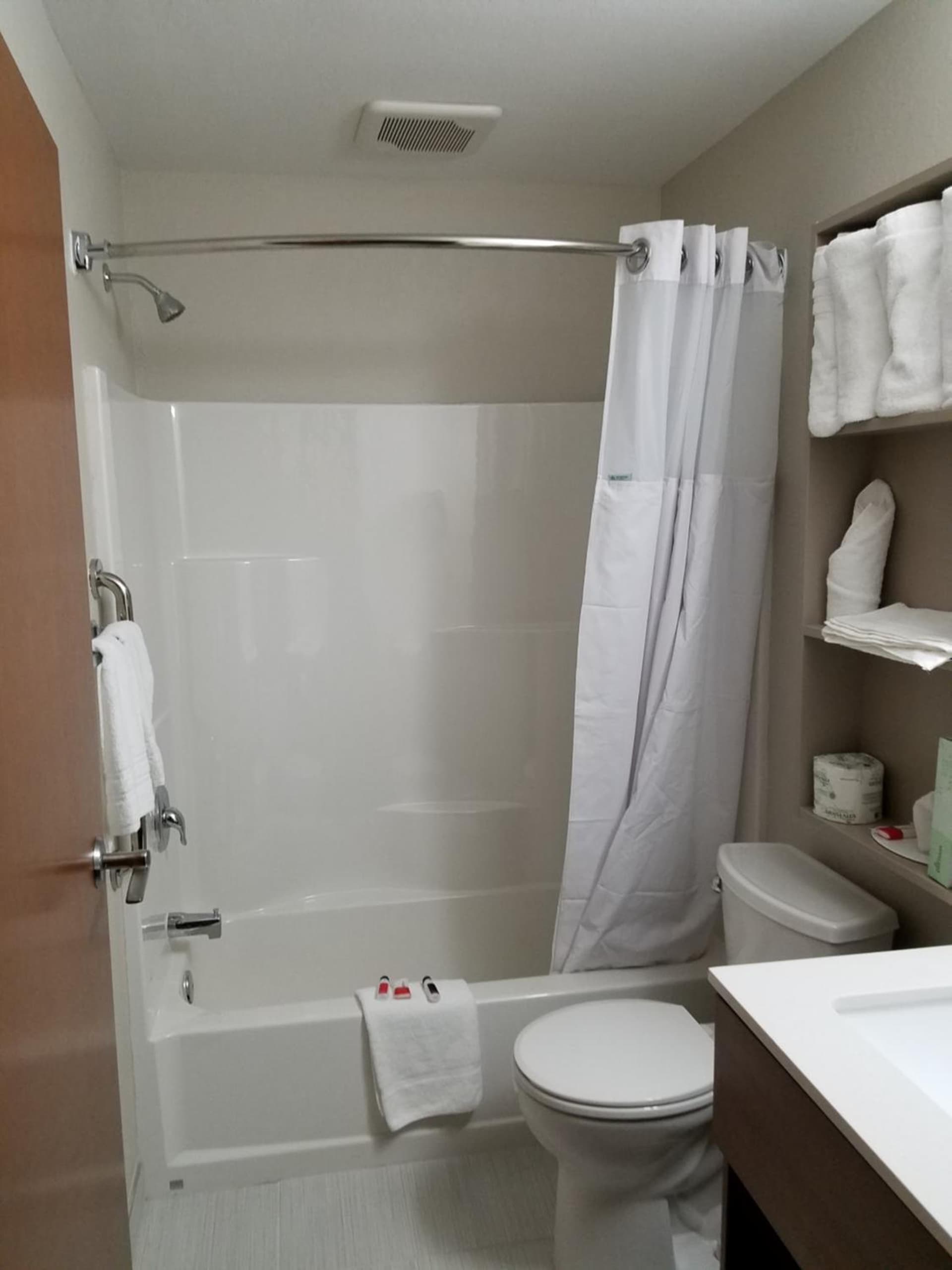 Microtel Inn & Suites by Wyndham Niagara Falls interior in Niagara Falls, NY — gallery photo 2