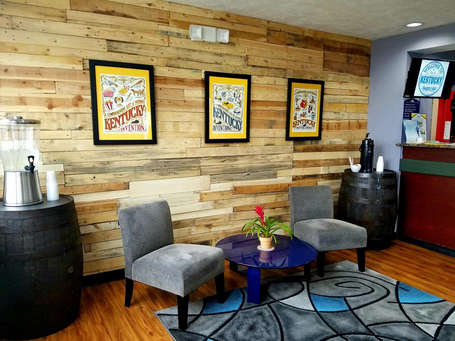 Microtel Inn & Suites by Wyndham London interior in London, KY — gallery photo 2