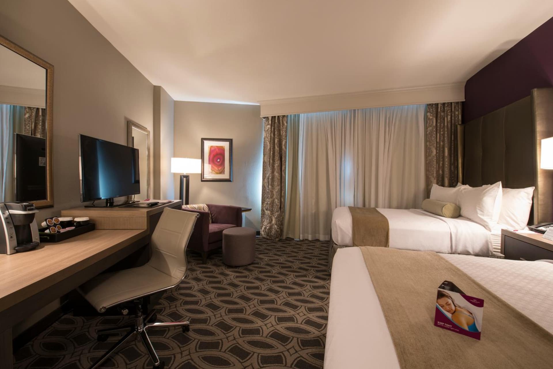 Crowne Plaza Saddle Brook by IHG interior in Saddle Brook — gallery photo 2