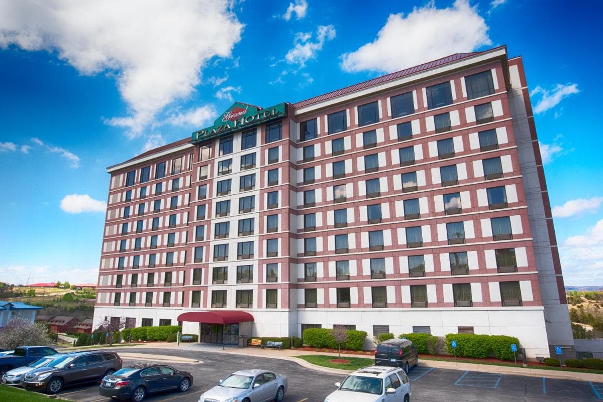 Grand Plaza Hotel Branson — hotel in Branson, Missouri