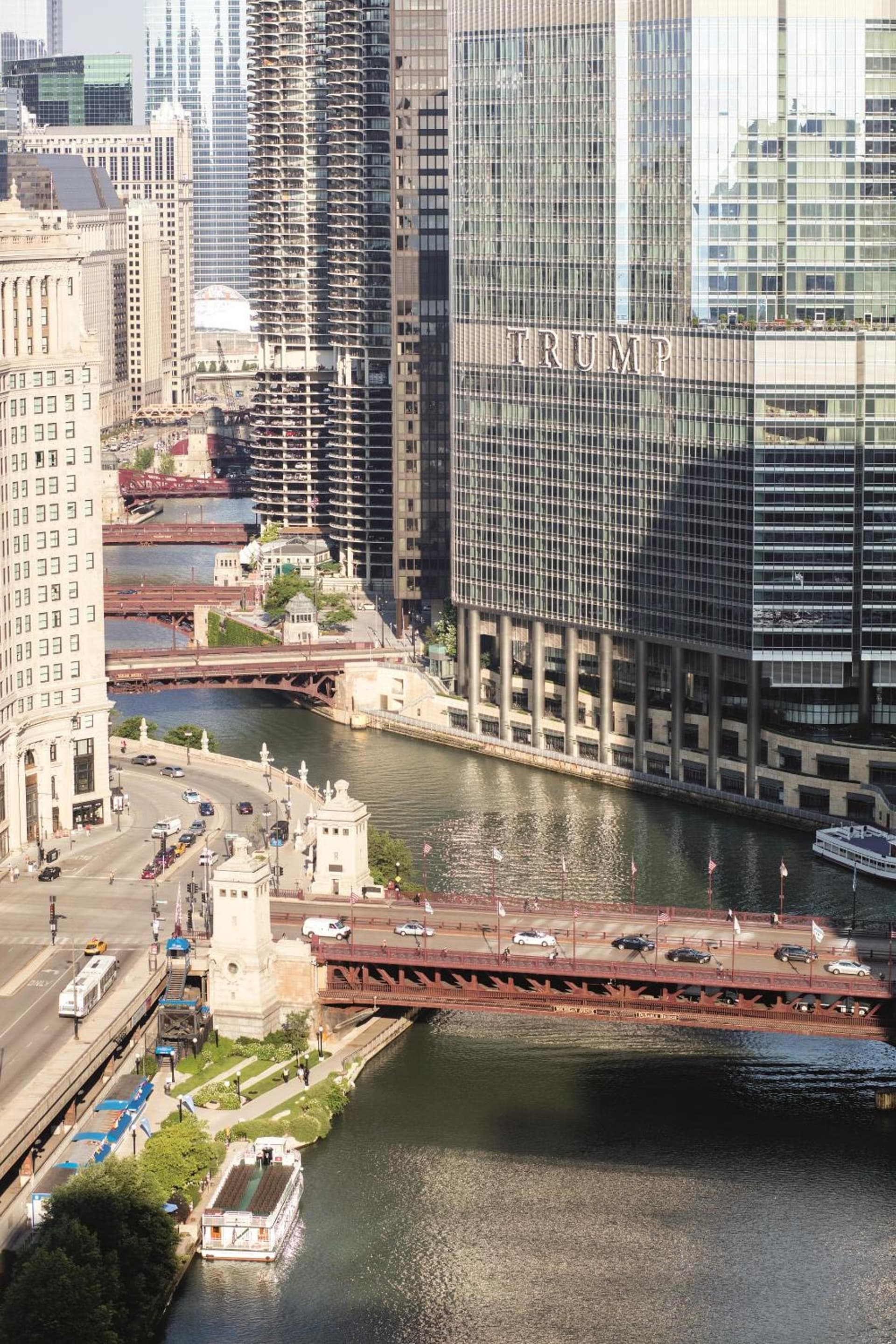 Trump International Hotel & Tower Chicago gallery photo in Chicago, IL — image 12