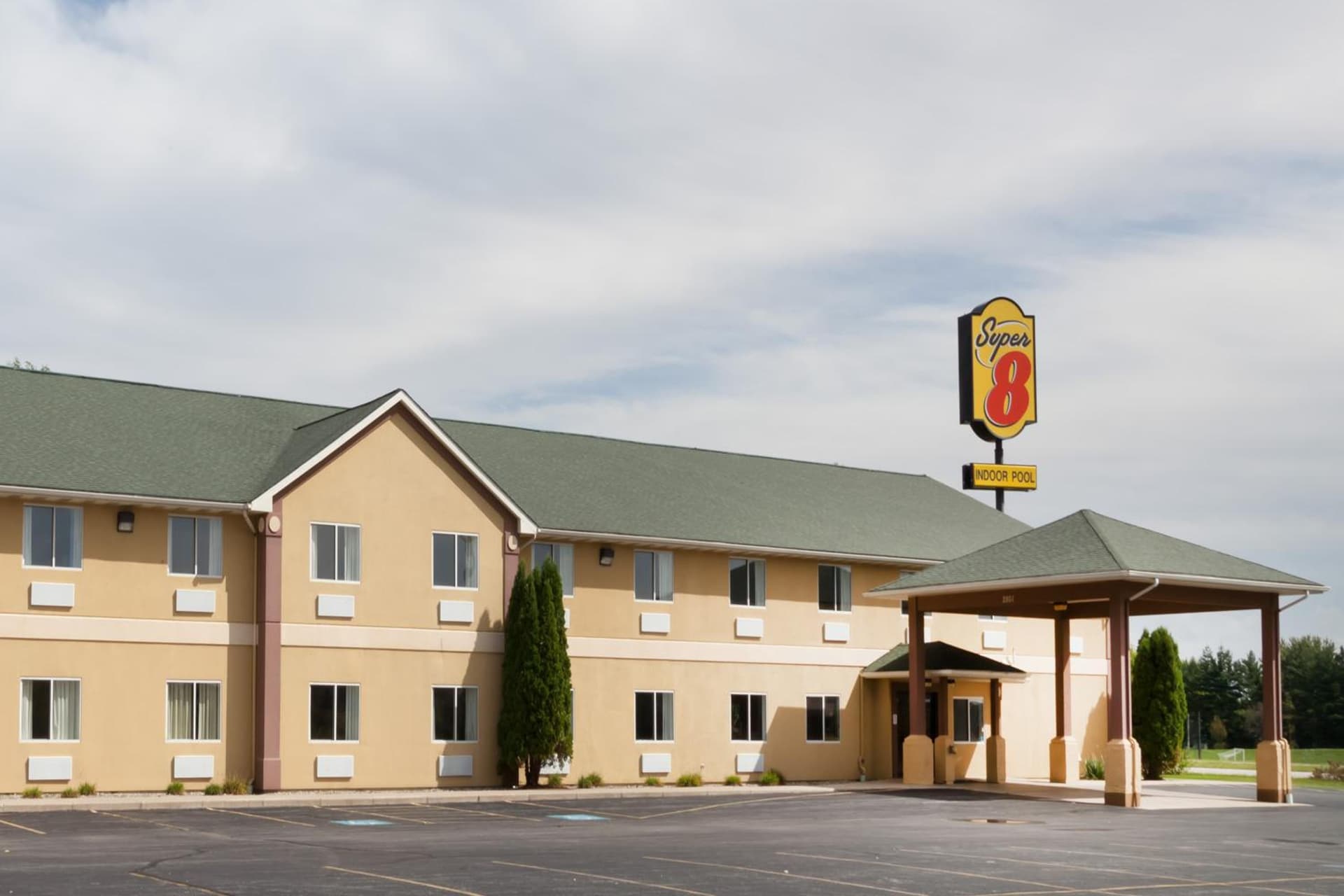 Super 8 by Wyndham Huntington featured exterior or lobby in Huntington, IN — similar hotel