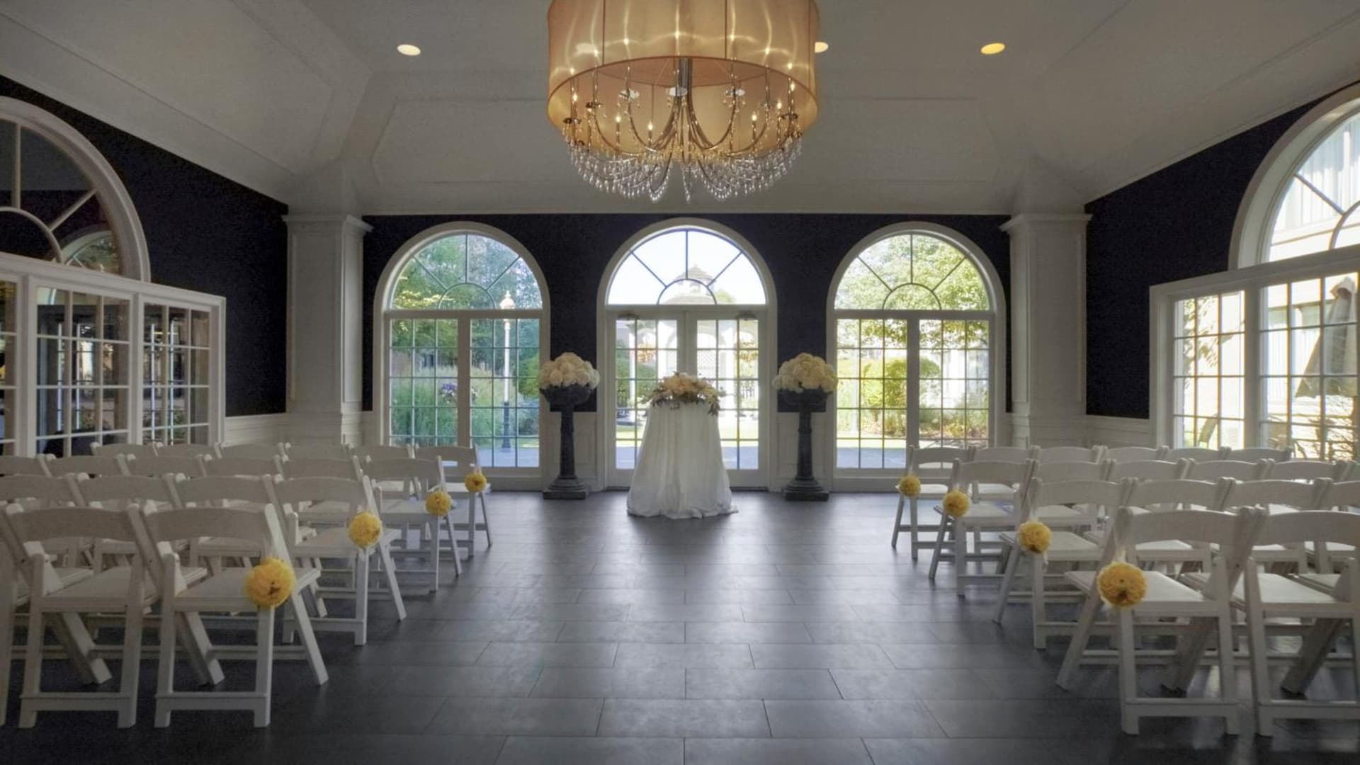 Ethan Allen Hotel — hotel in Danbury, Connecticut