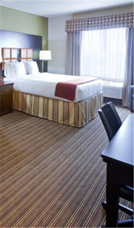 Holiday Inn Express Hotel & Suites Dallas West by IHG gallery photo in Dallas, TX — image 29