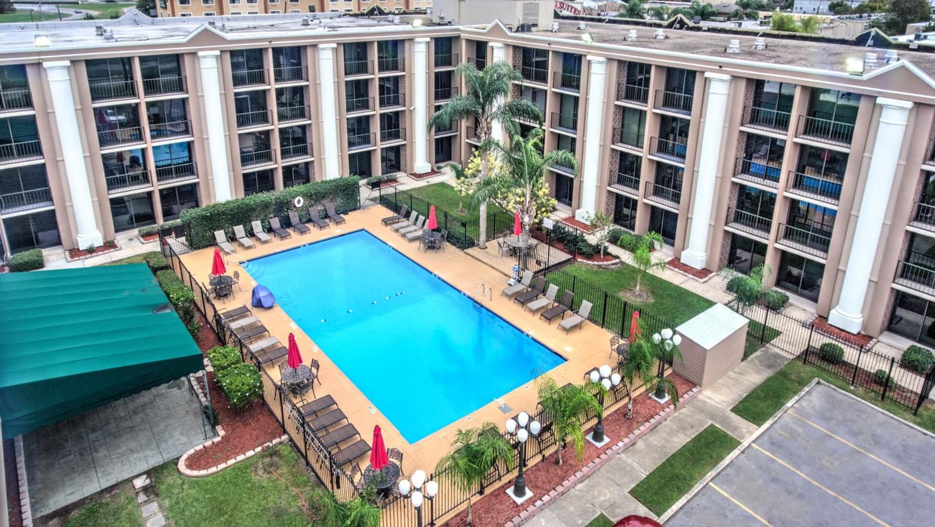 Ramada by Wyndham Metairie New Orleans Airport gallery photo in Metairie, LA — image 37
