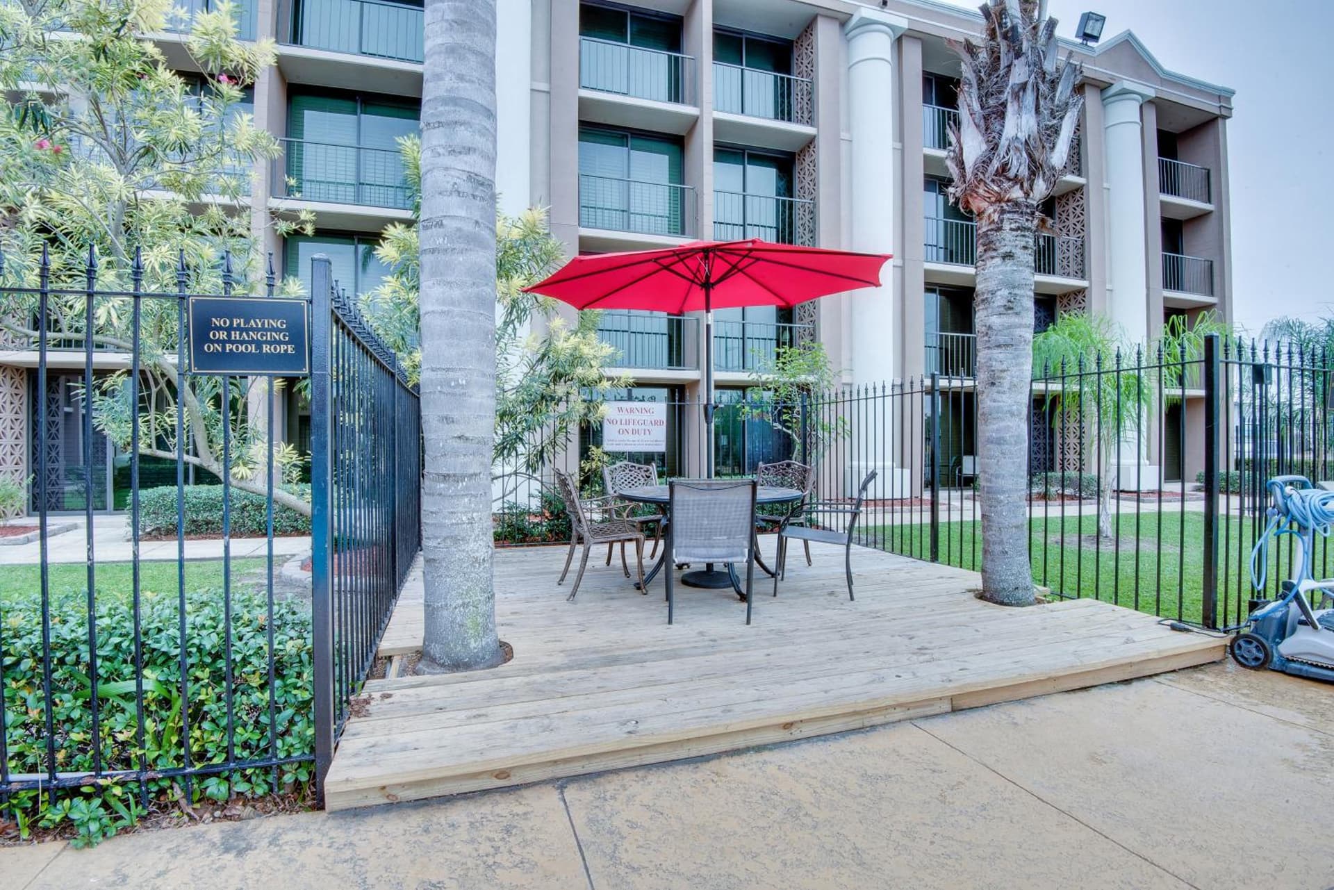 Ramada by Wyndham Metairie New Orleans Airport gallery photo in Metairie, LA — image 20