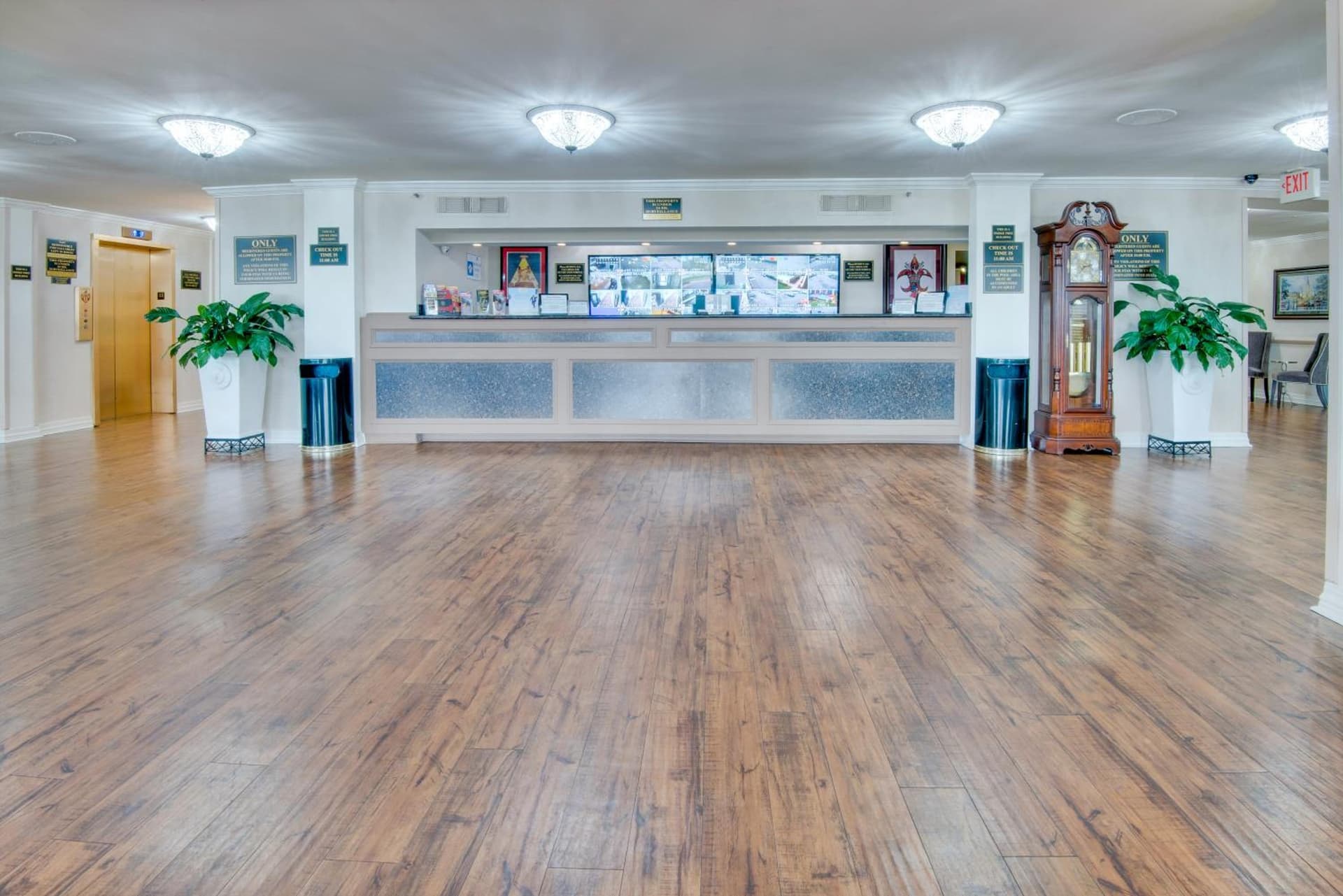 Ramada by Wyndham Metairie New Orleans Airport gallery photo in Metairie, LA — image 45