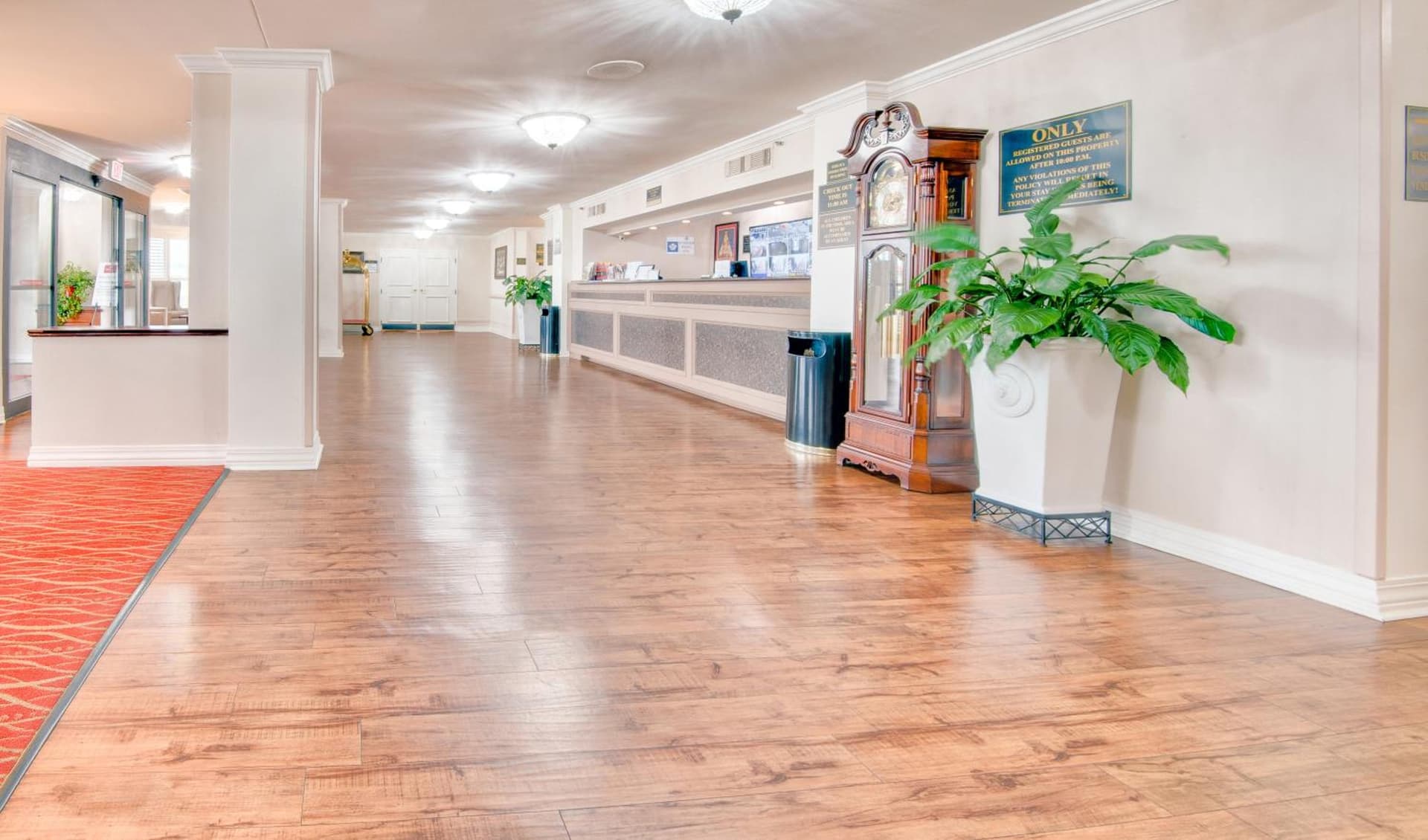 Ramada by Wyndham Metairie New Orleans Airport gallery photo in Metairie, LA — image 31