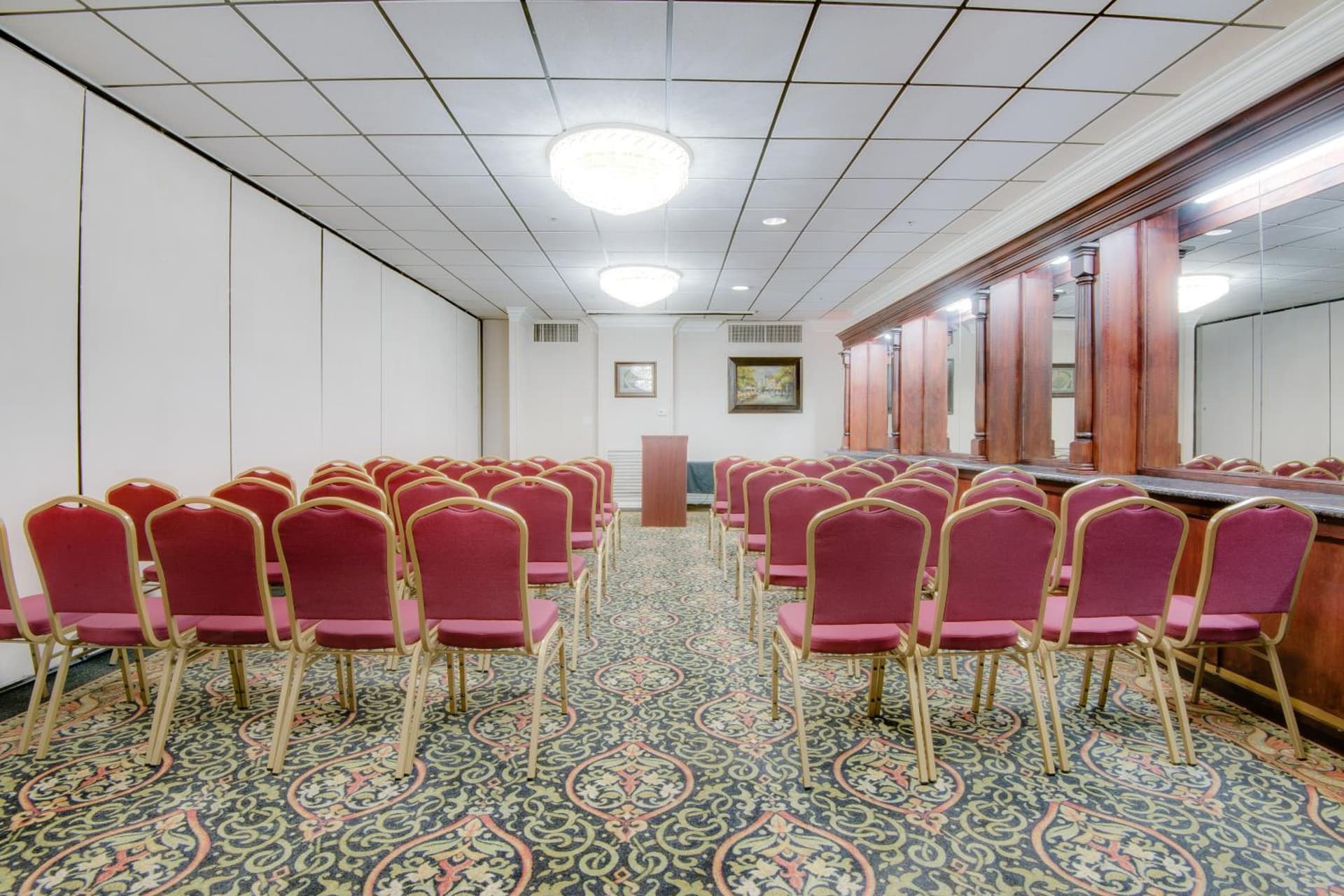 Ramada by Wyndham Metairie New Orleans Airport gallery photo in Metairie, LA — image 13
