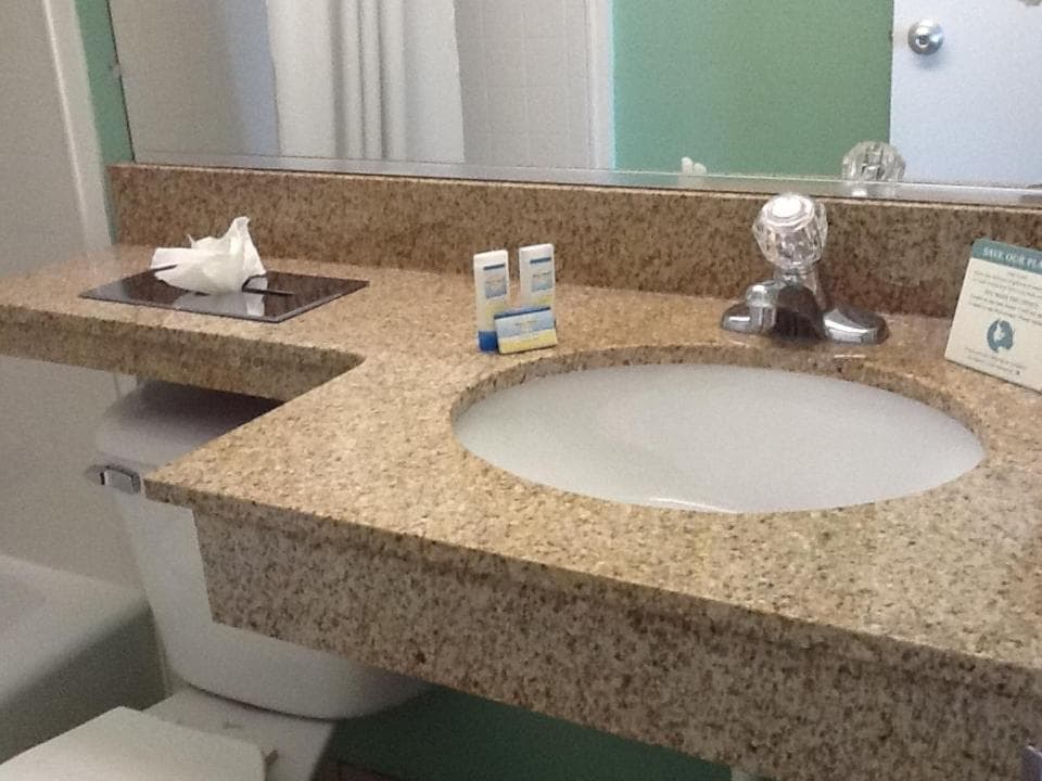 The Schooner Inn gallery photo in Virginia Beach, VA — image 38