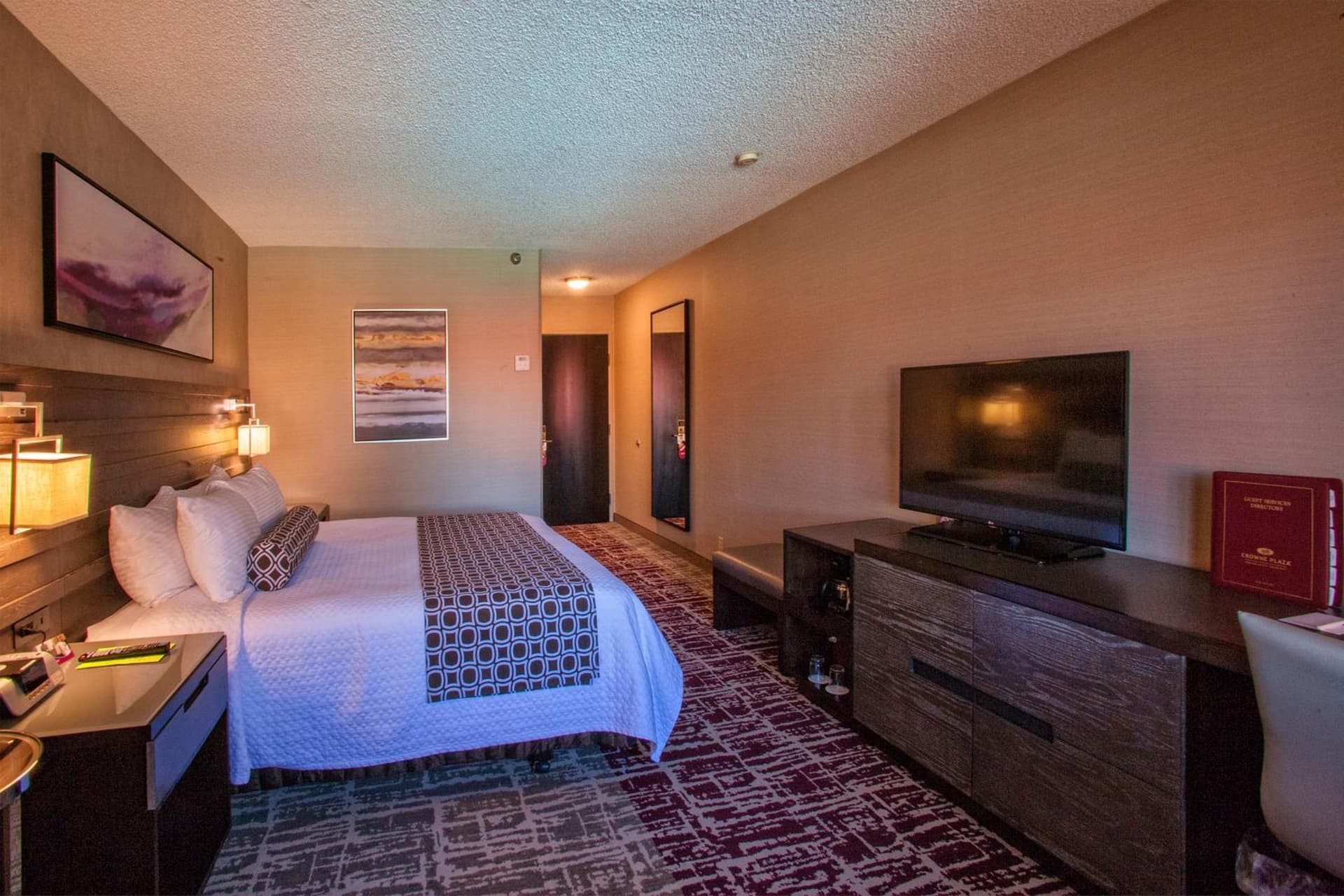 Crowne Plaza Silicon Valley North - Union City by IHG interior in Union City, CA — gallery photo 2
