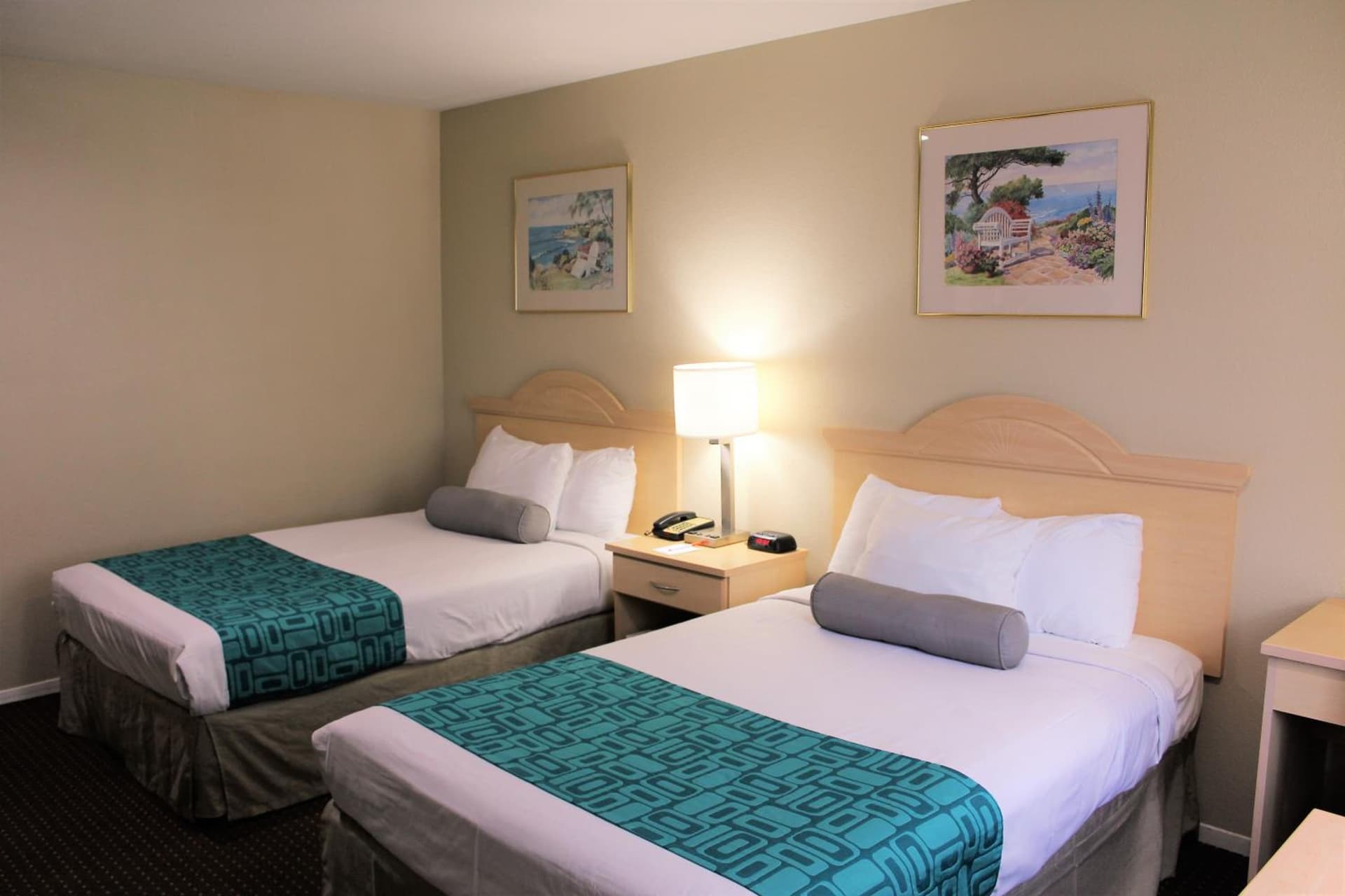 Howard Johnson by Wyndham Santa Cruz gallery photo in Santa Cruz, CA — image 77