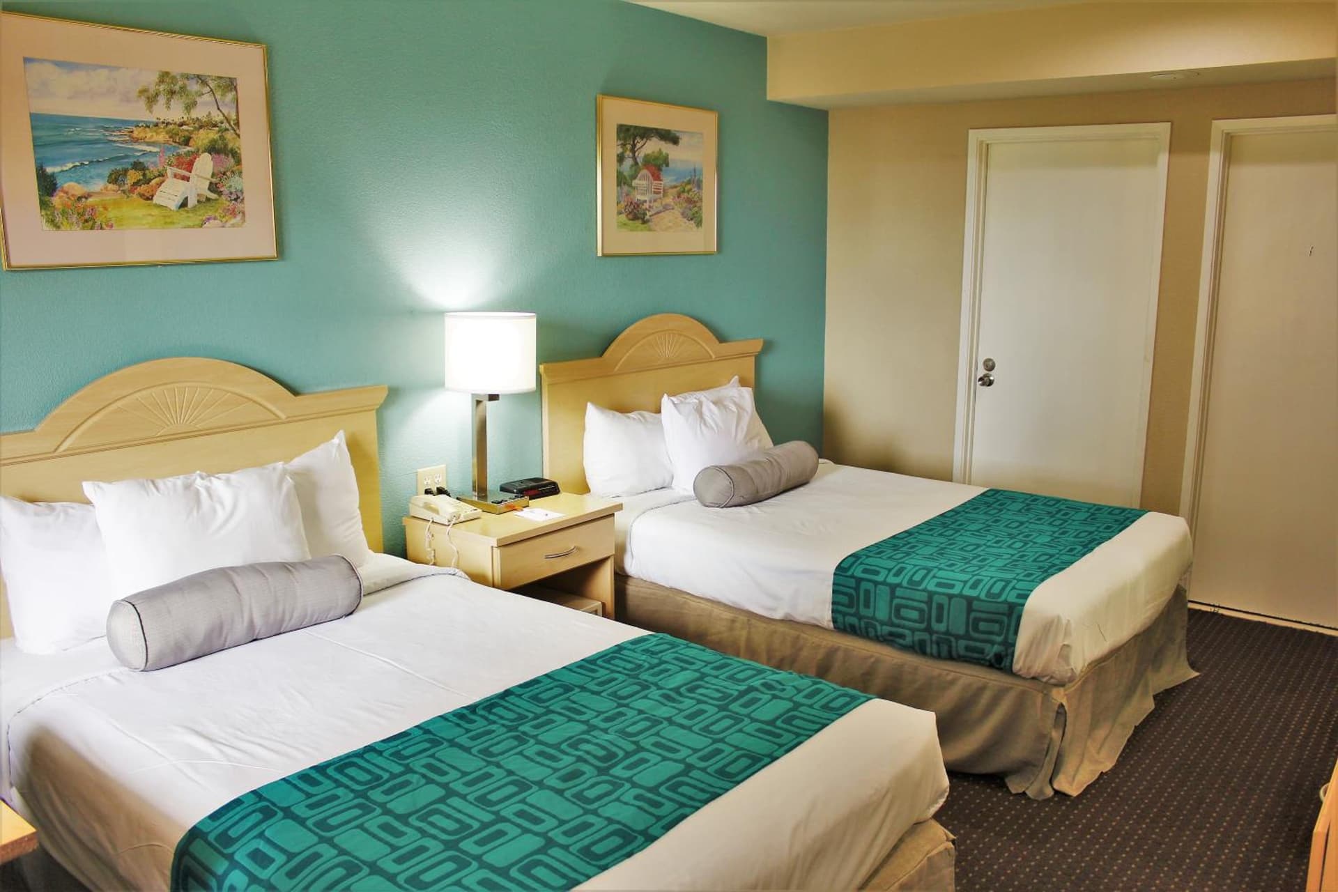Howard Johnson by Wyndham Santa Cruz gallery photo in Santa Cruz, CA — image 12