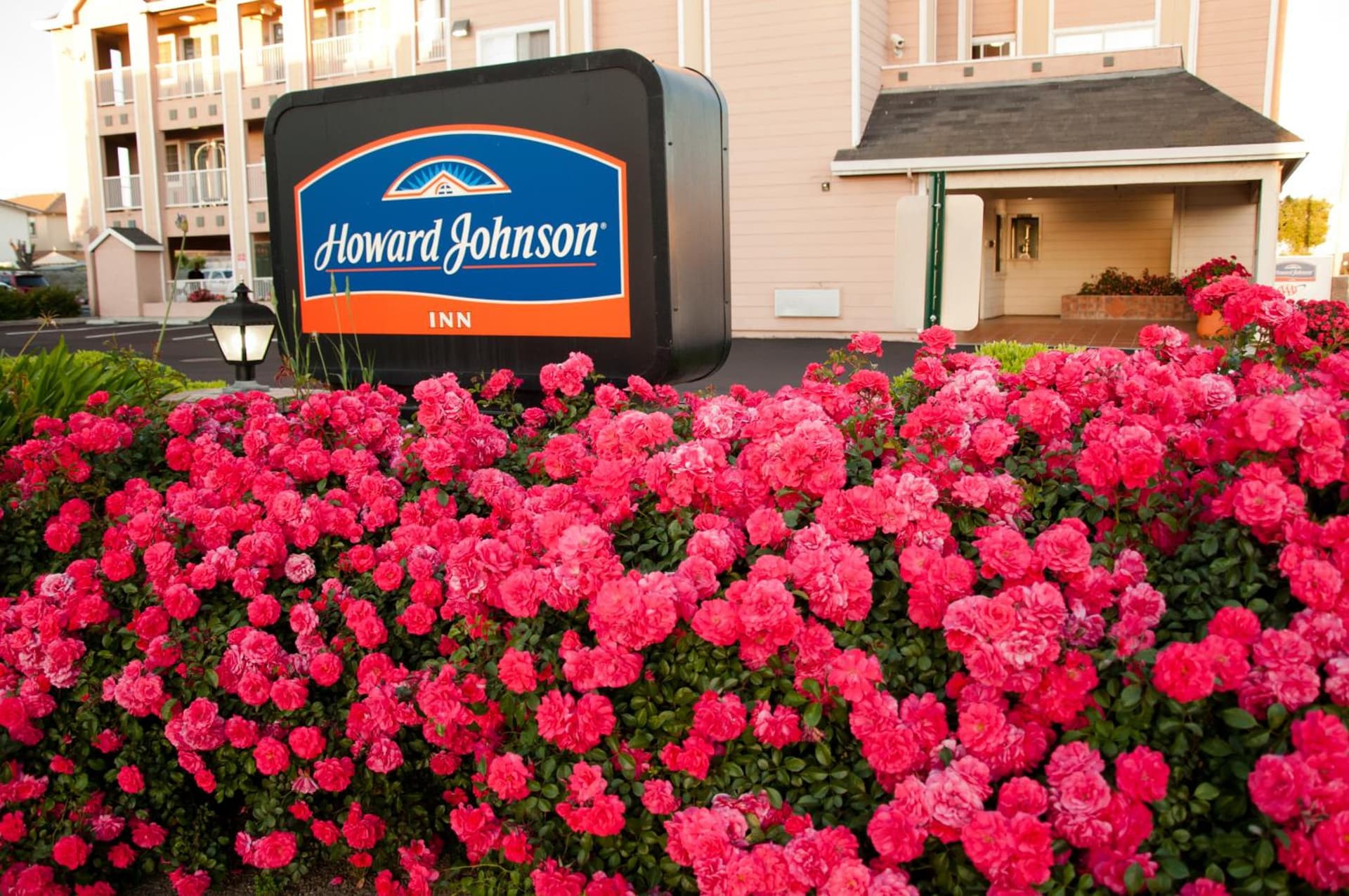 Howard Johnson by Wyndham Salinas gallery photo in Salinas, CA — image 99