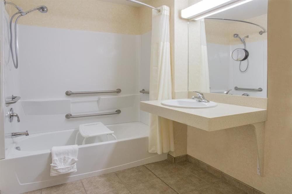 Days Inn by Wyndham Manitou Springs gallery photo in Manitou Springs, CO — image 29