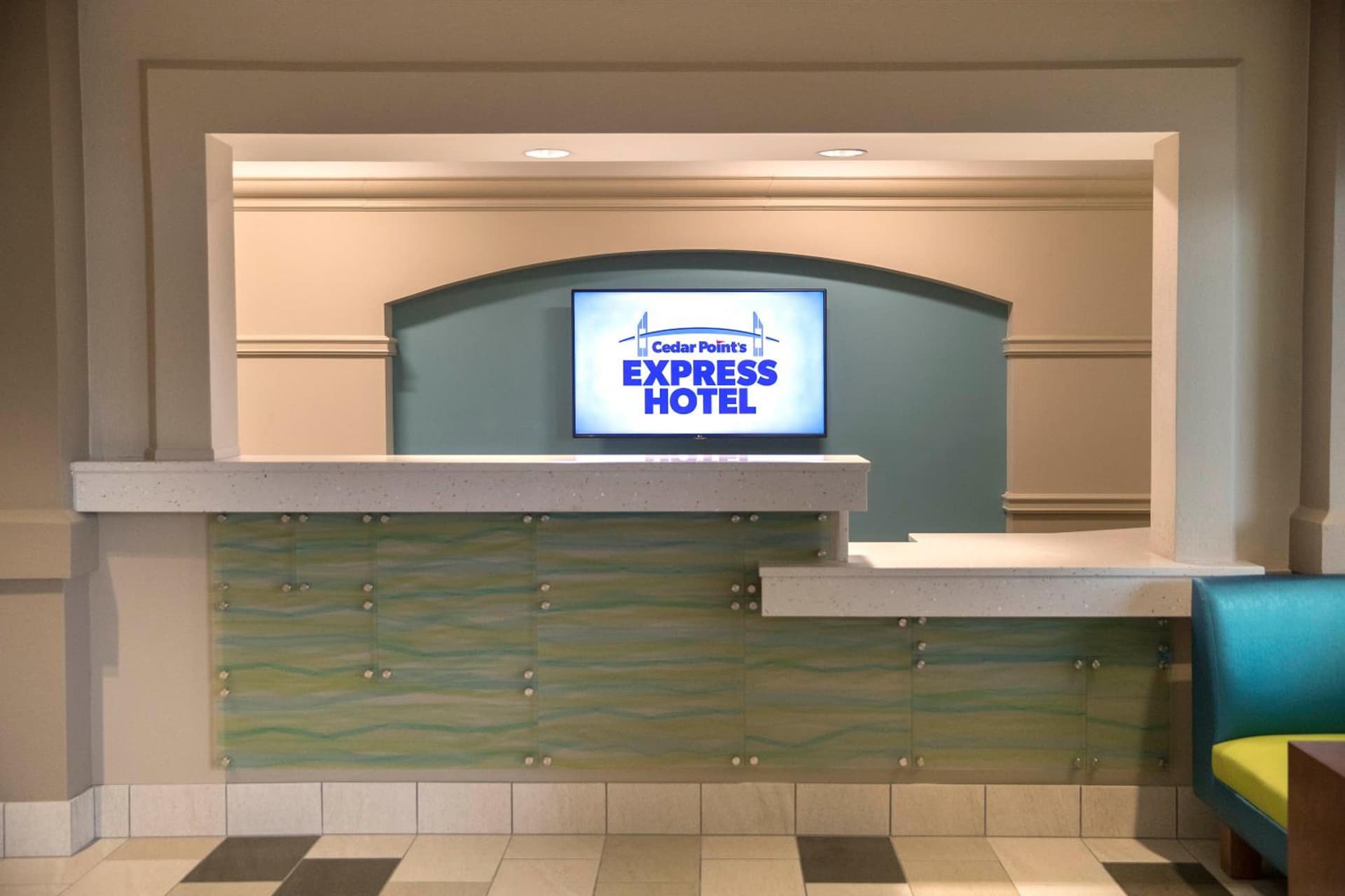 Cedar Point's Express Hotel gallery photo in Sandusky, OH — image 26