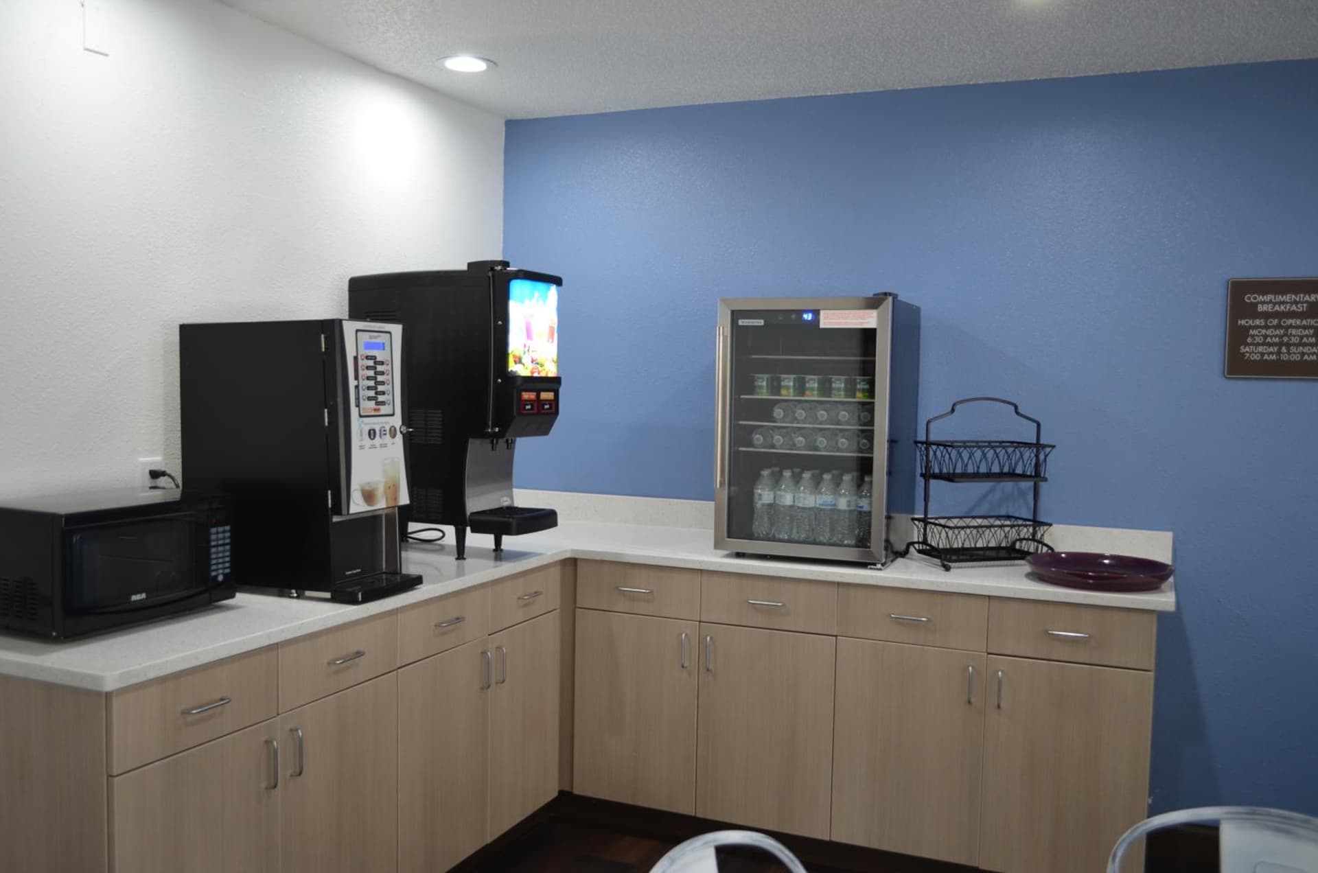Athena Inn Chattanooga property views in Chattanooga, TN — gallery photo 3