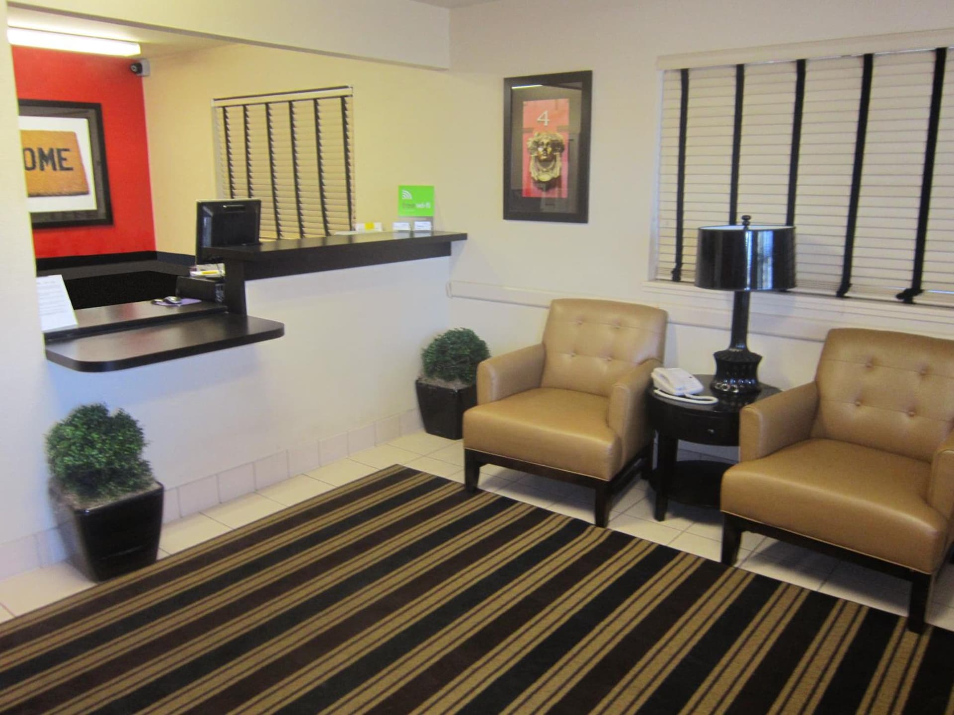 Studio 6 Extended Stay Sacramento Arden Way CA interior in Sacramento, CA — gallery photo 2