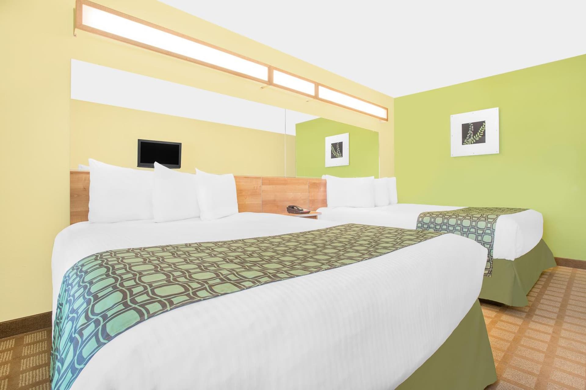 Microtel Inn & Suites by Wyndham Tuscumbia/Muscle Shoals interior in Tuscumbia, AL — gallery photo 2