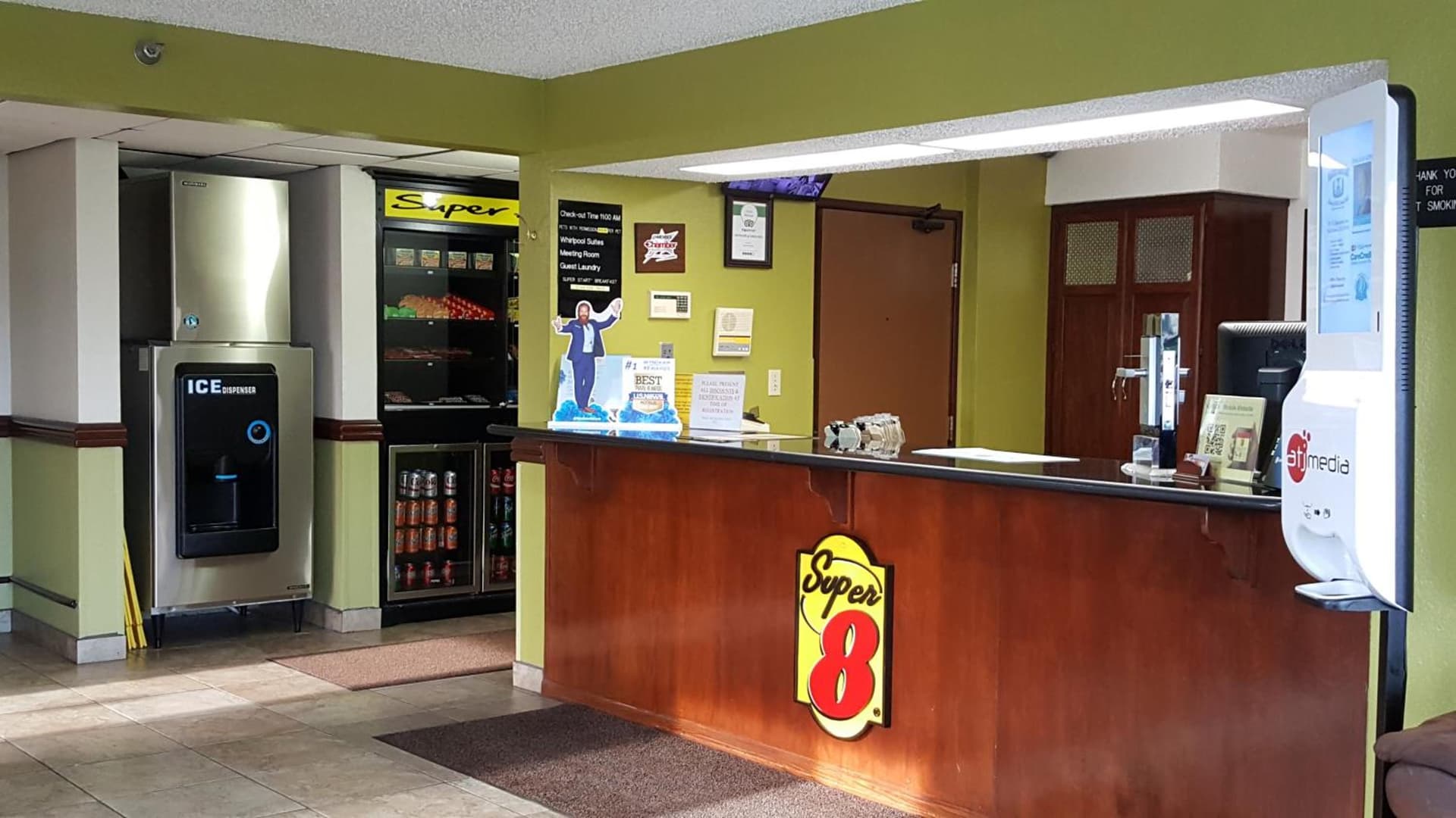 Super 8 by Wyndham Harlingen TX gallery photo in Harlingen, TX — image 31