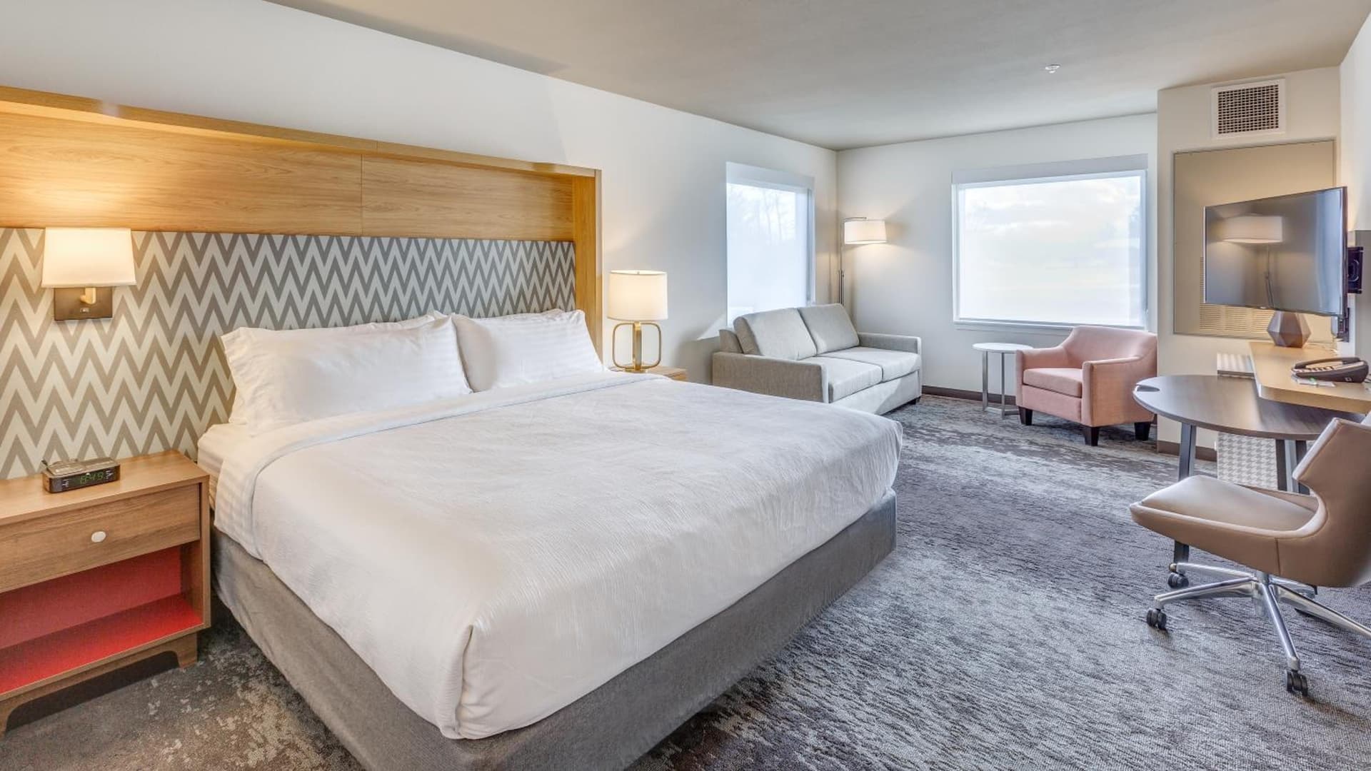 Holiday Inn & Suites Bellingham by IHG gallery photo in Bellingham, WA — image 48