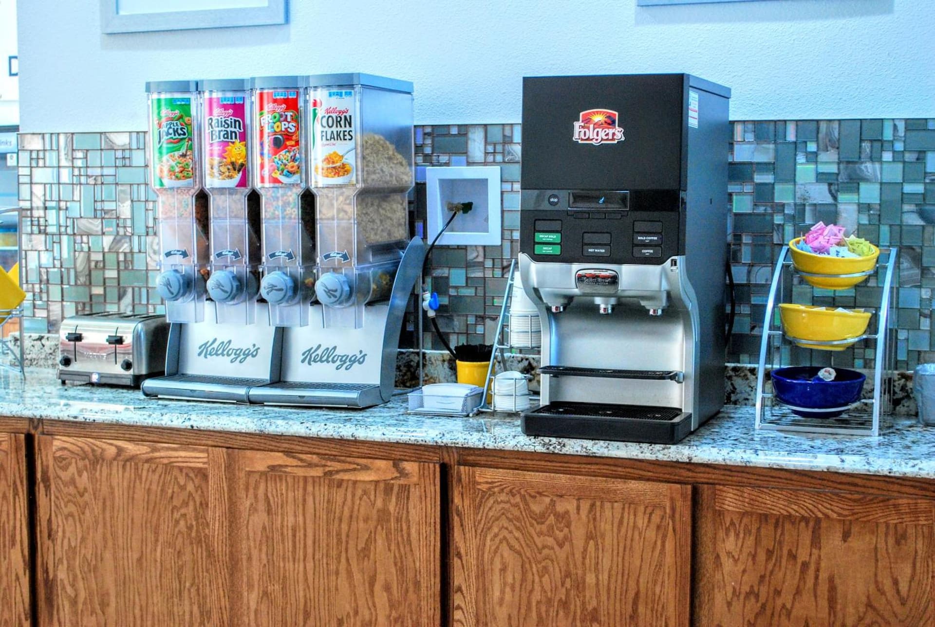 Days Inn & Suites by Wyndham Lubbock Medical Center gallery photo in Lubbock, TX — image 47