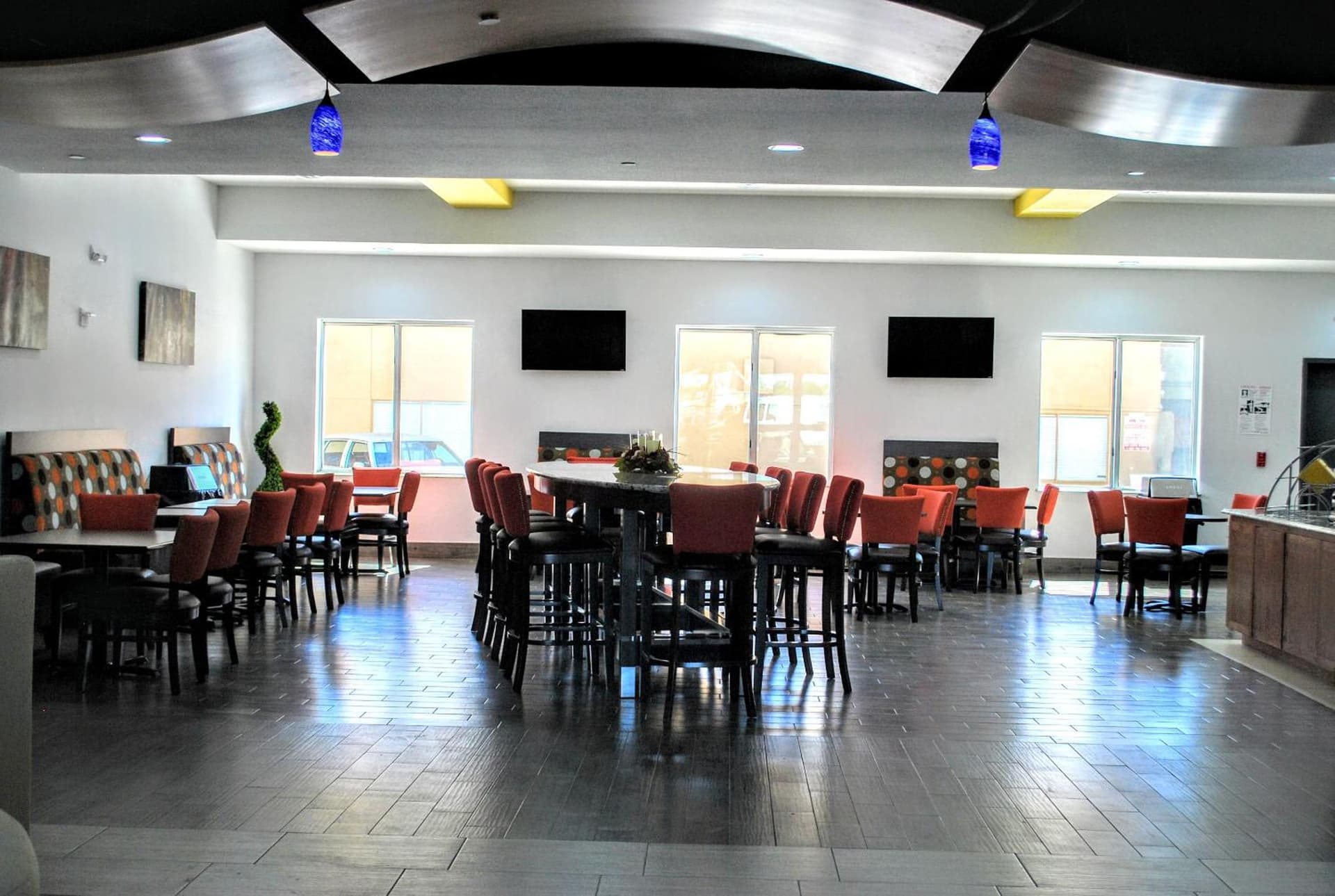 Days Inn & Suites by Wyndham Lubbock Medical Center gallery photo in Lubbock, TX — image 32