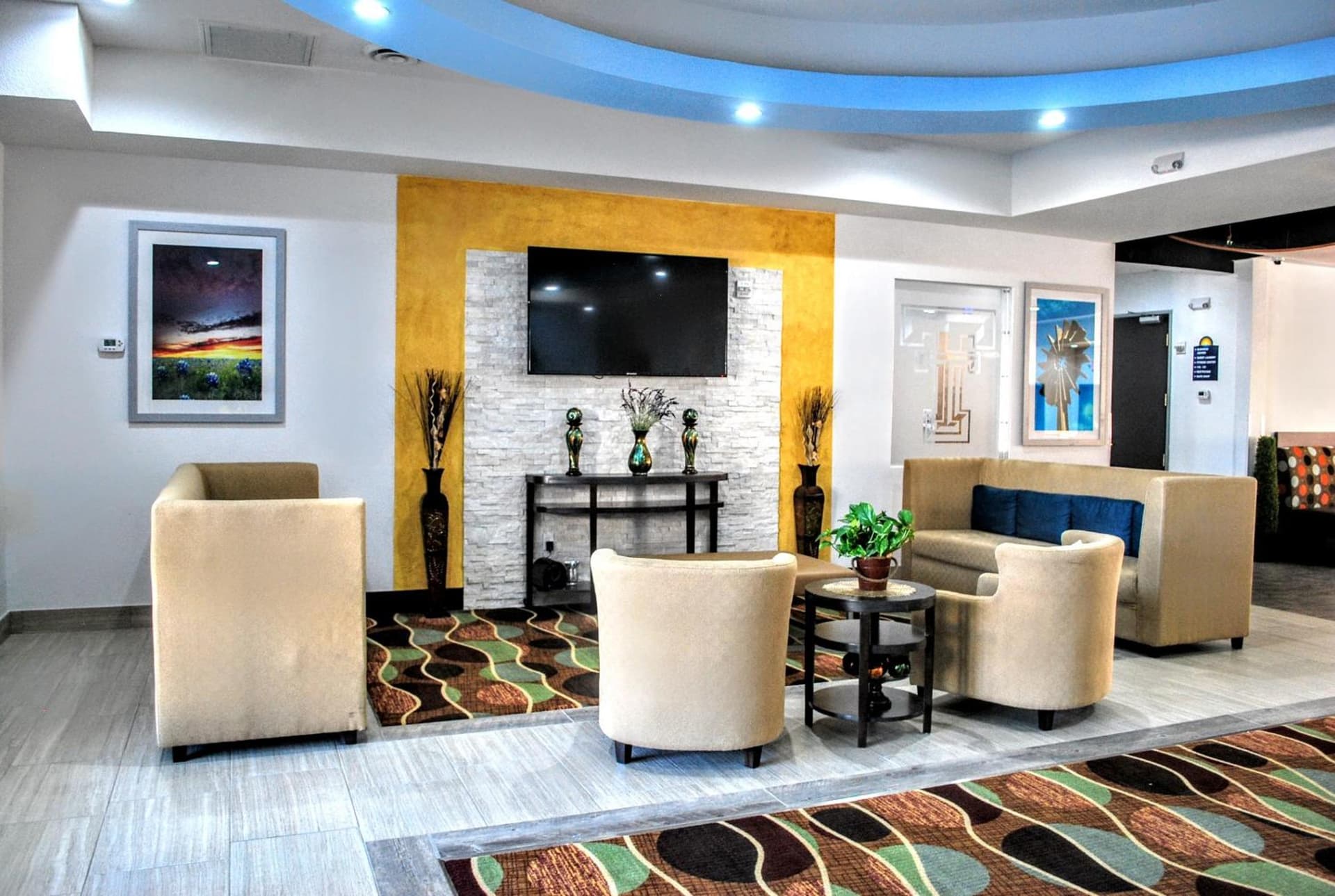 Days Inn & Suites by Wyndham Lubbock Medical Center gallery photo in Lubbock, TX — image 40