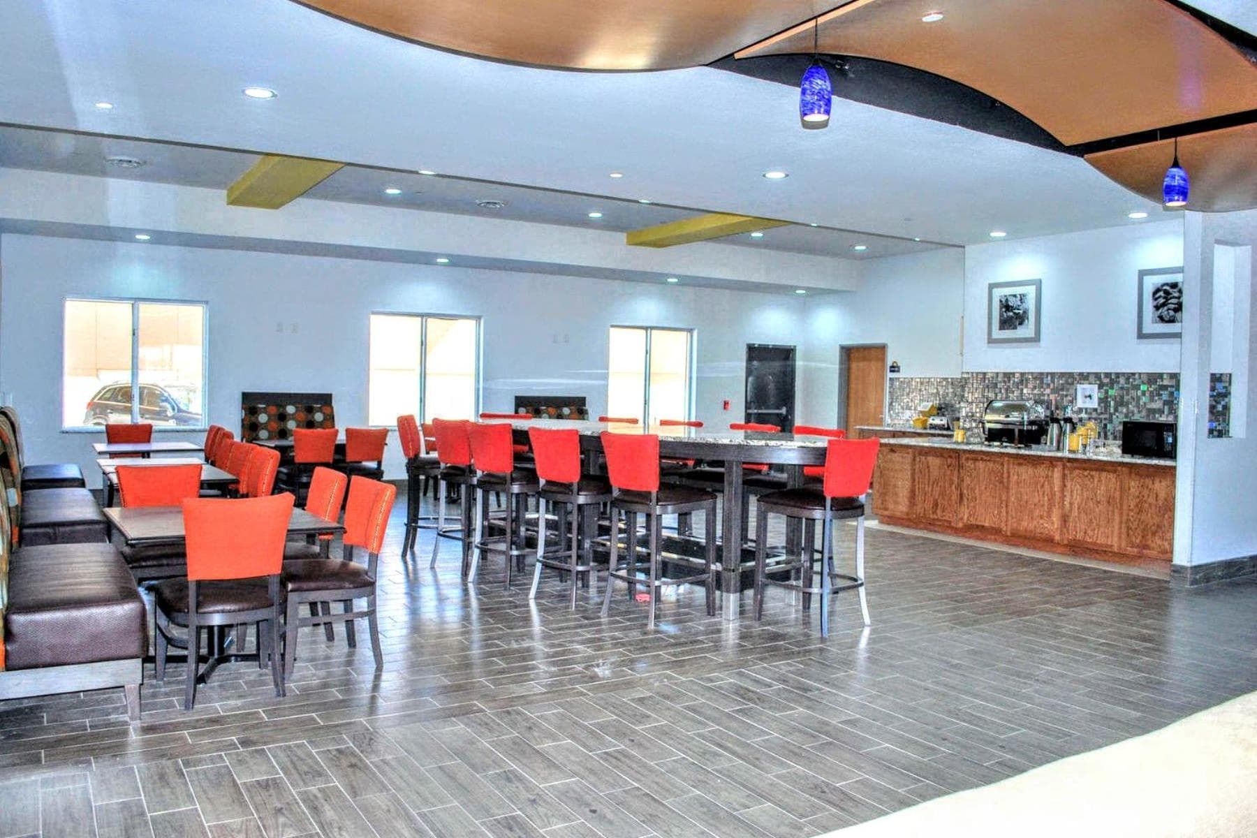 Days Inn & Suites by Wyndham Lubbock Medical Center gallery photo in Lubbock, TX — image 38