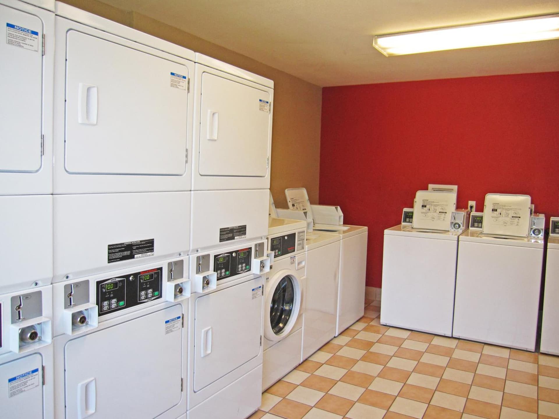 Extended Stay America Suites - San Jose - Sunnyvale gallery photo in Sunnyvale, CA — image 22
