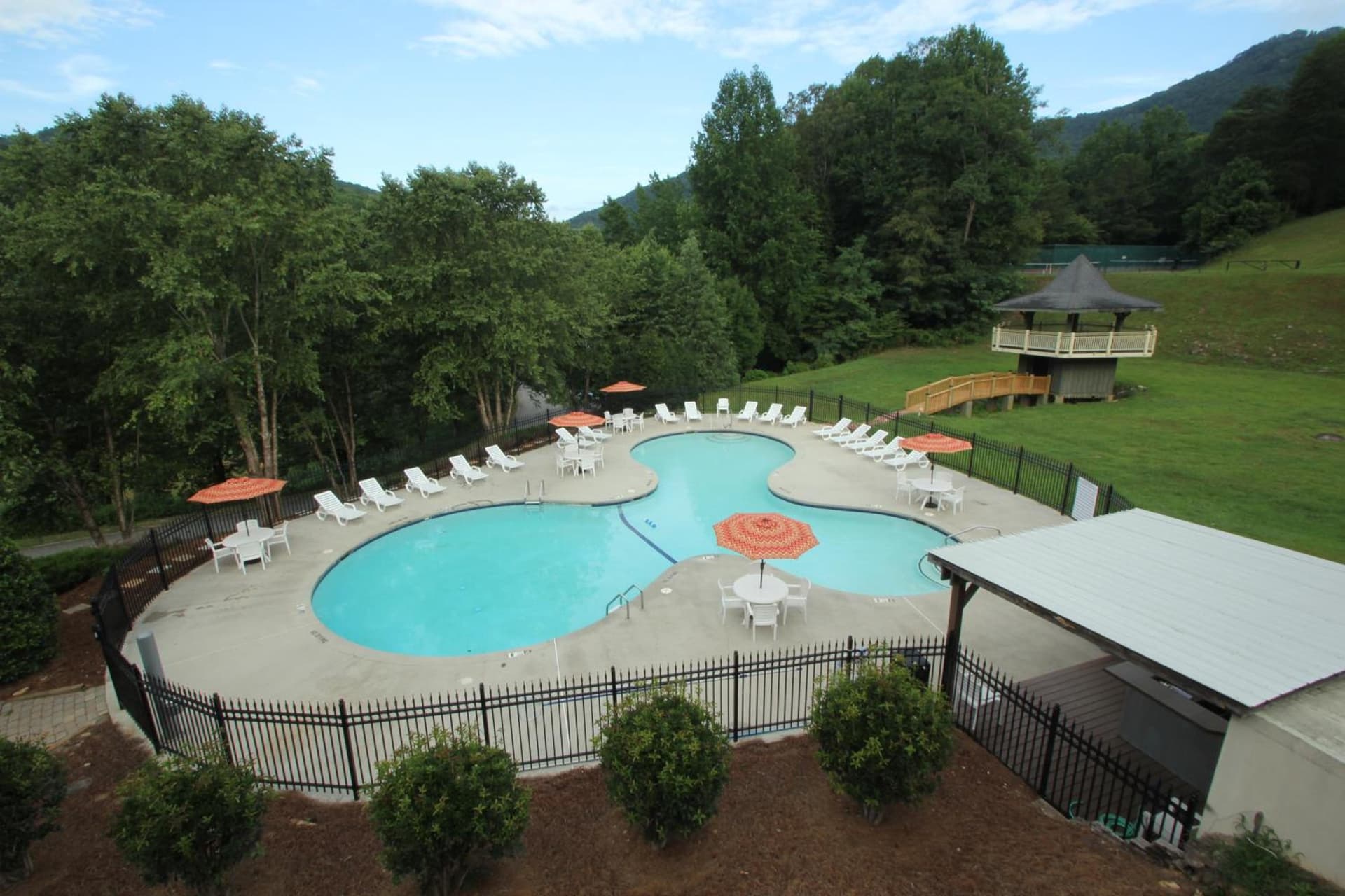 Kingwood Resort & Golf Club interior in Clayton, GA — gallery photo 2