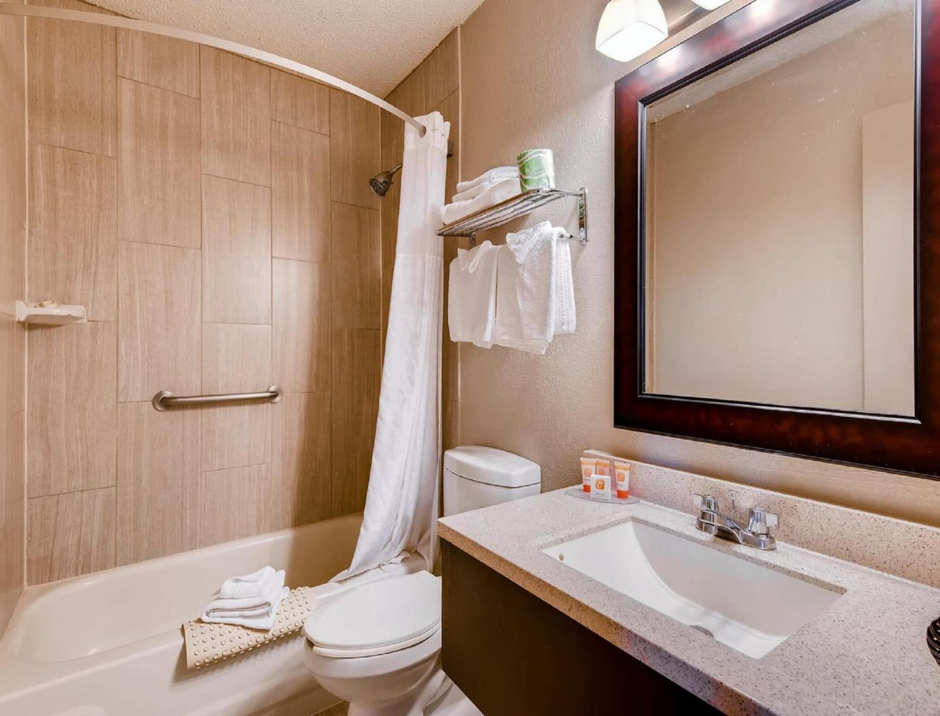 Orangewood Inn and Suites Midtown gallery photo in Austin, TX — image 54