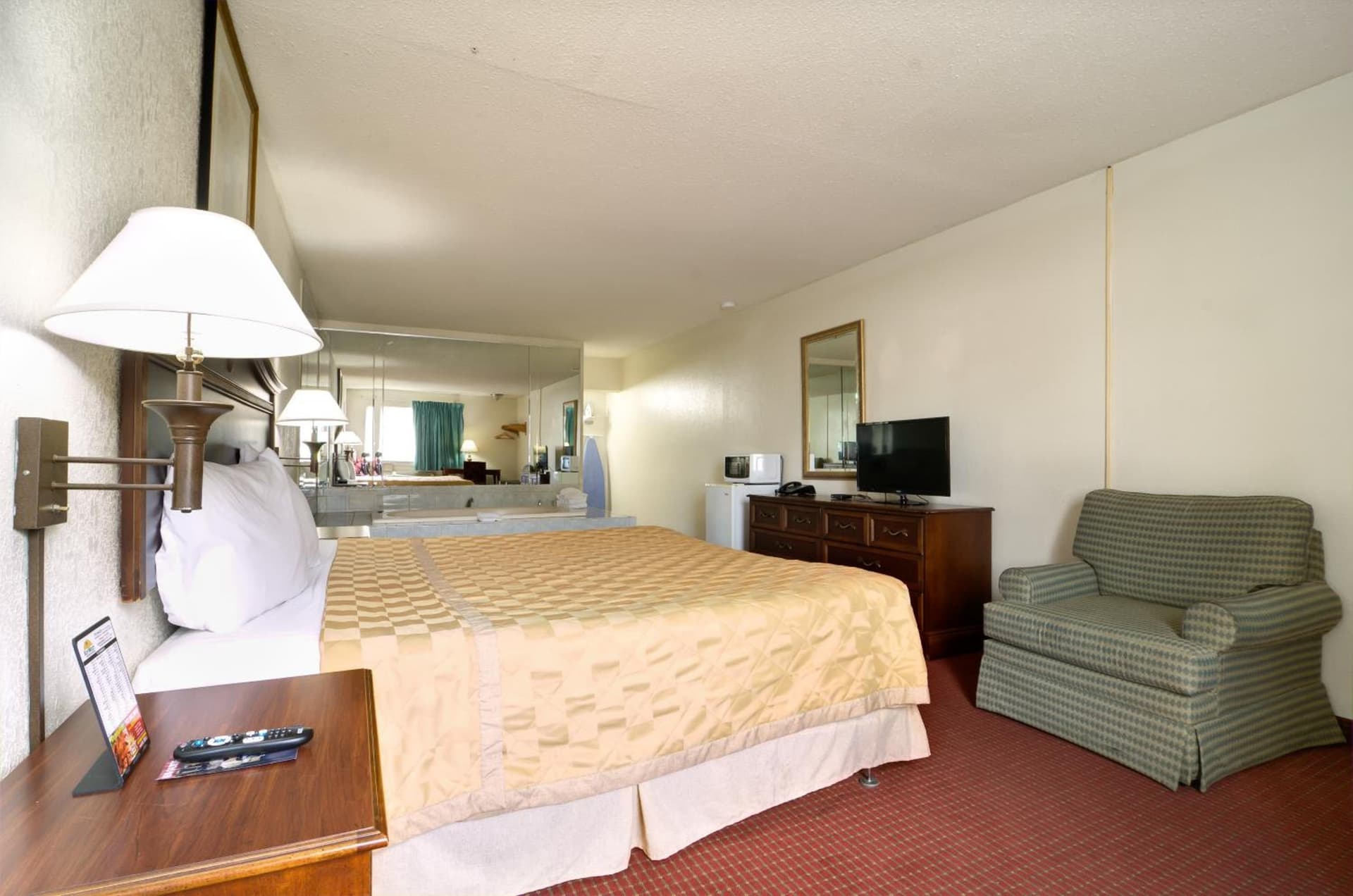 Key West Inn - Newport News gallery photo in Newport News, VA — image 12