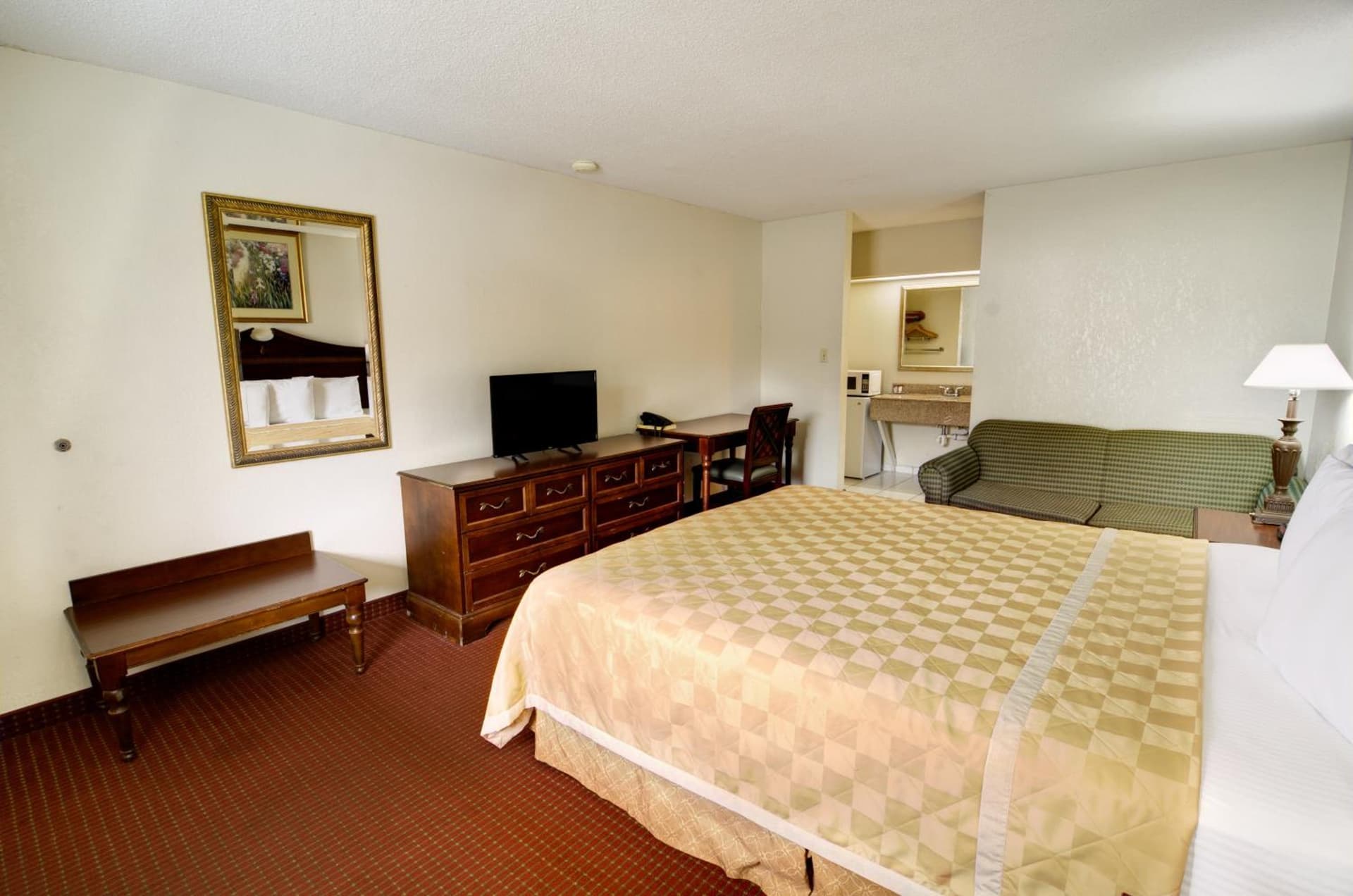Key West Inn - Newport News gallery photo in Newport News, VA — image 14