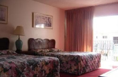 Royal Century Hotel gallery photo in Inglewood, CA — image 15