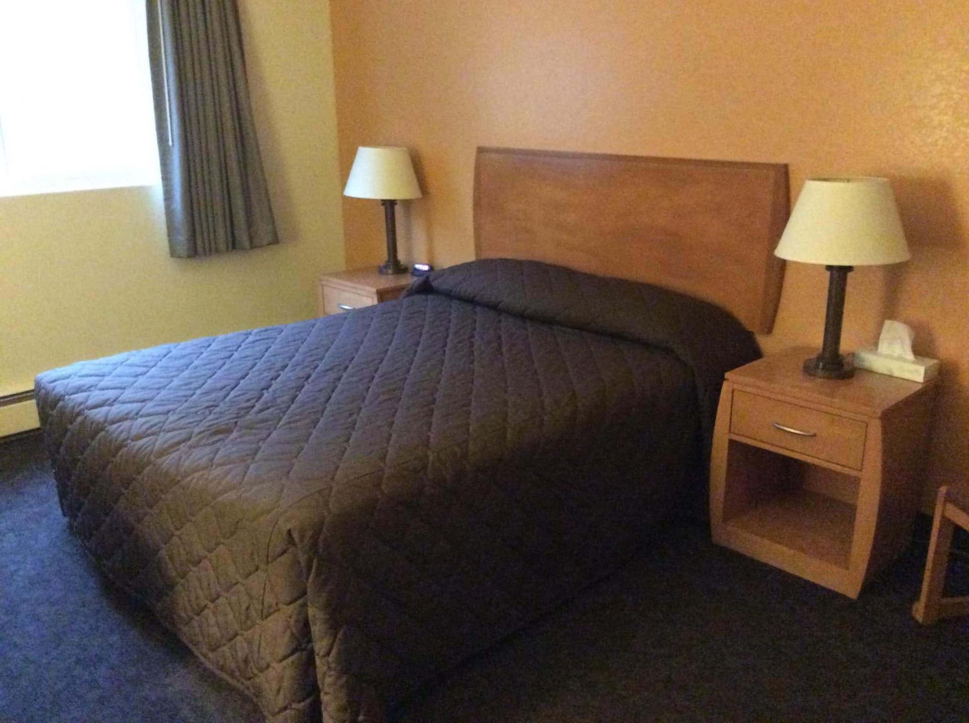 Shelikof Lodge interior in Kodiak, AK — gallery photo 2