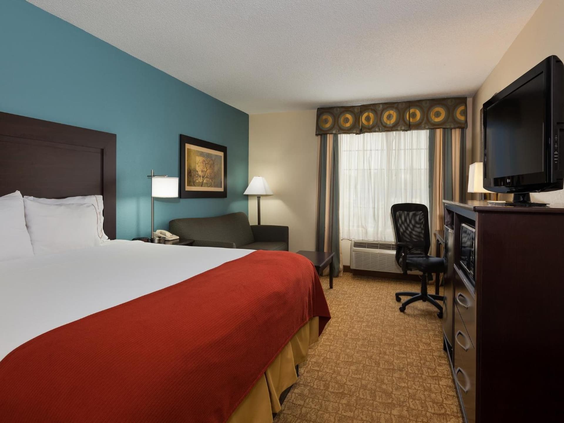 Holiday Inn Express Winston-Salem by IHG gallery photo in Winston-Salem, NC — image 29